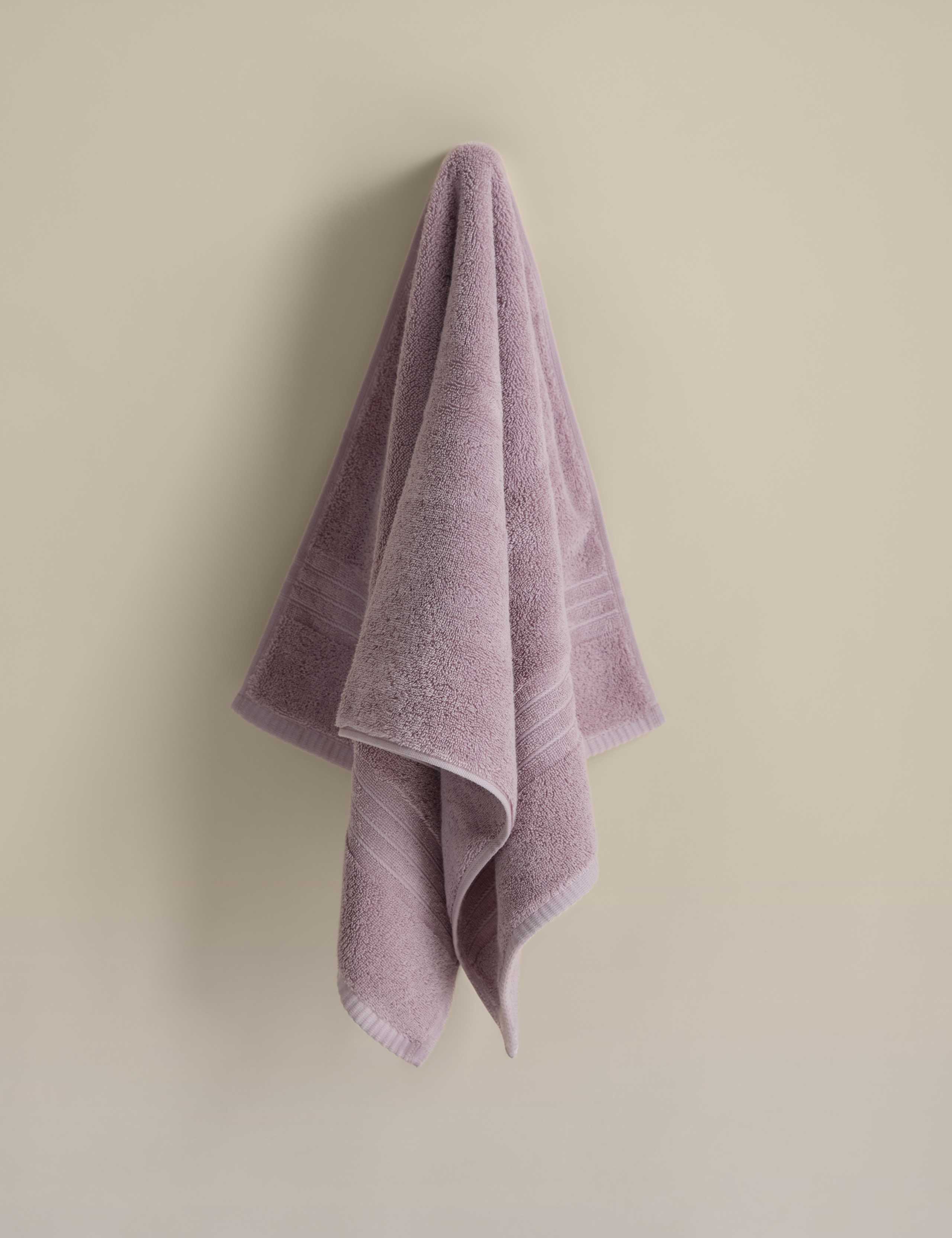 Egyptian Cotton Towel 3 of 4