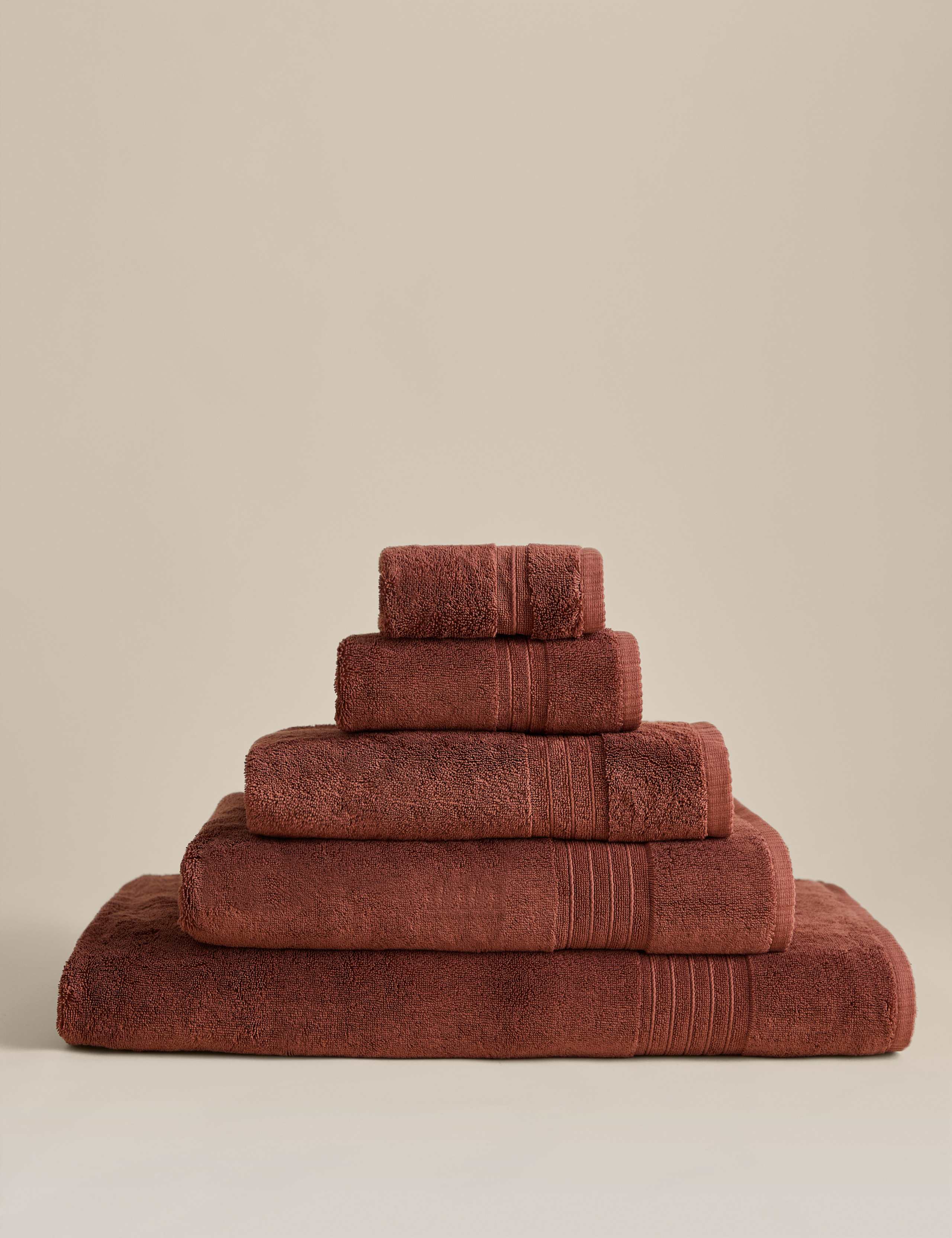 Egyptian Cotton Towel 1 of 4