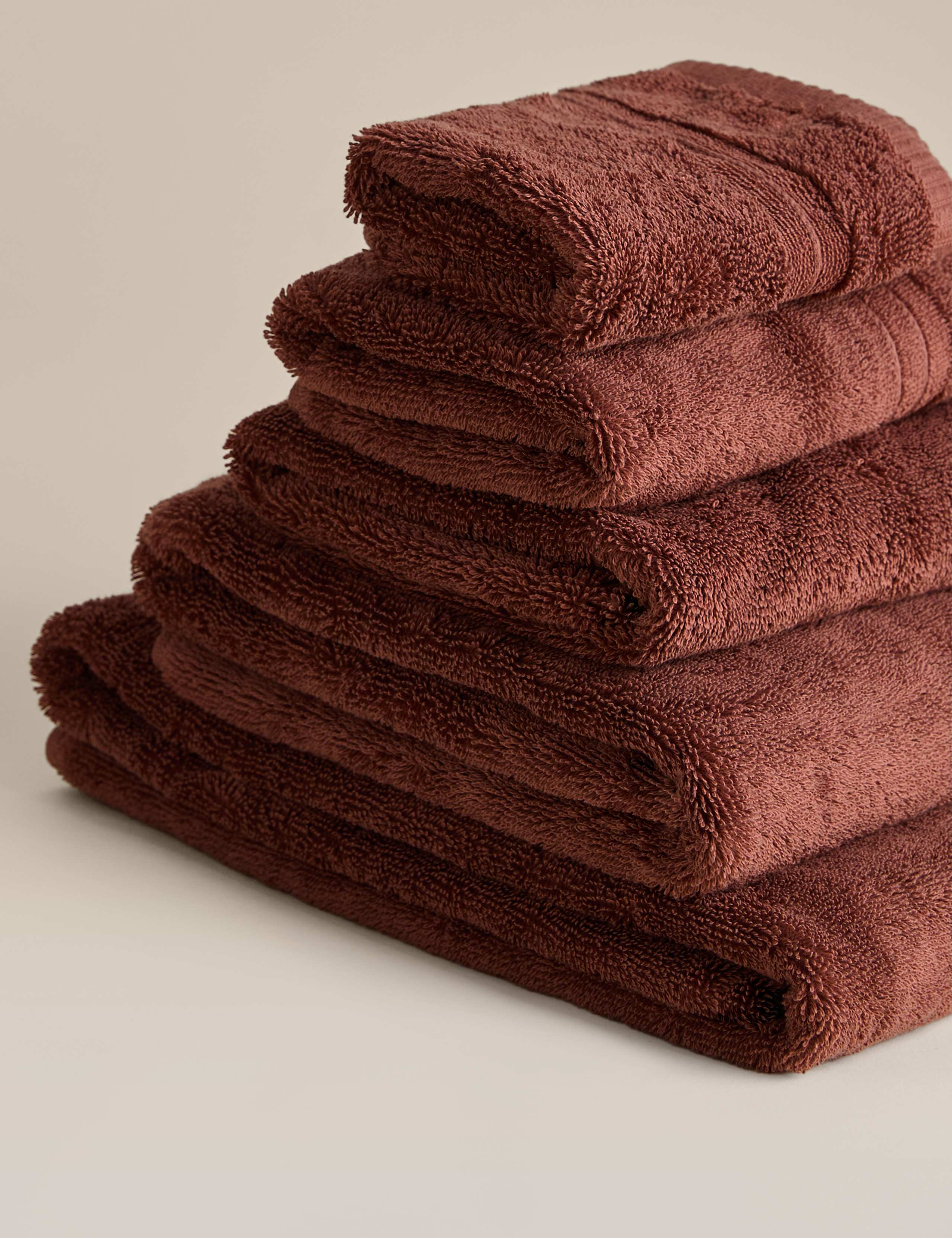 Egyptian Cotton Towel 2 of 4