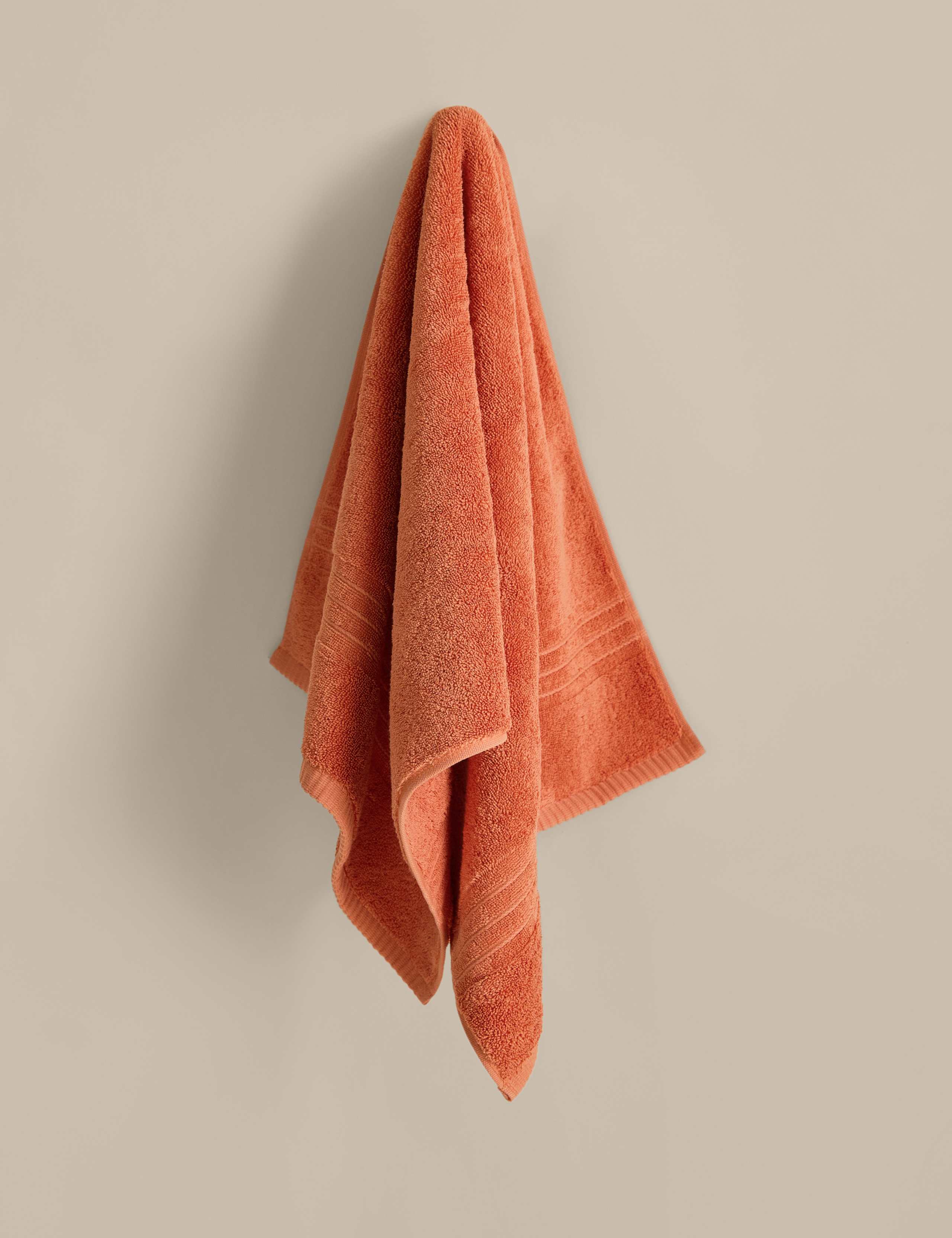Egyptian Cotton Towel 3 of 4