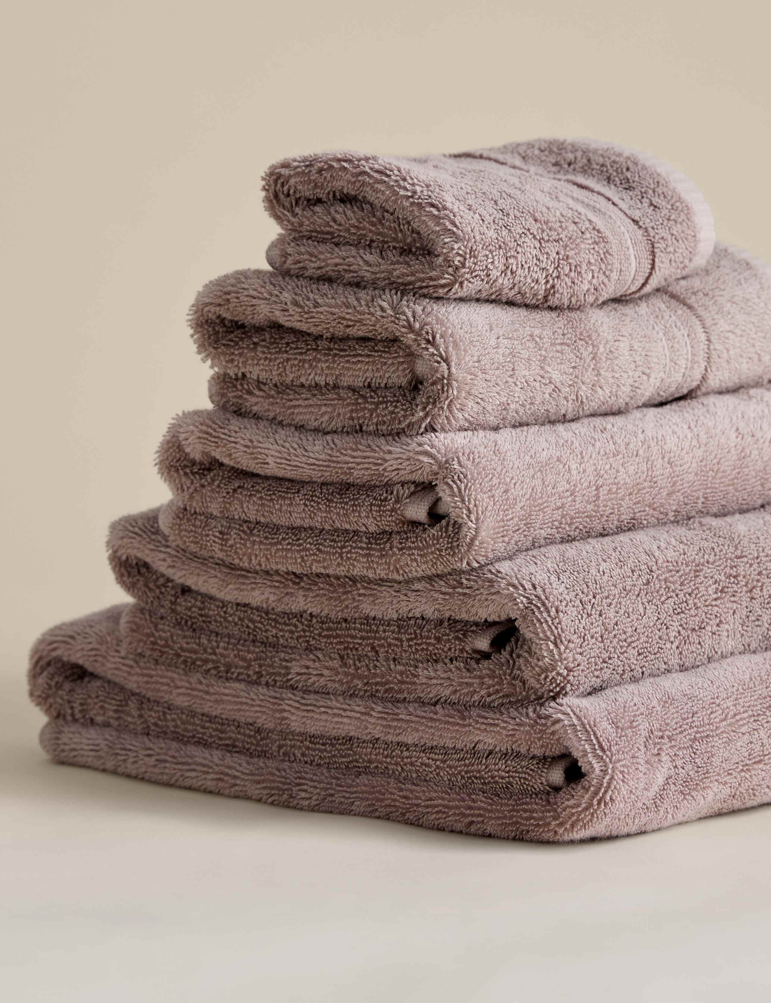 Egyptian Cotton Towel 2 of 4