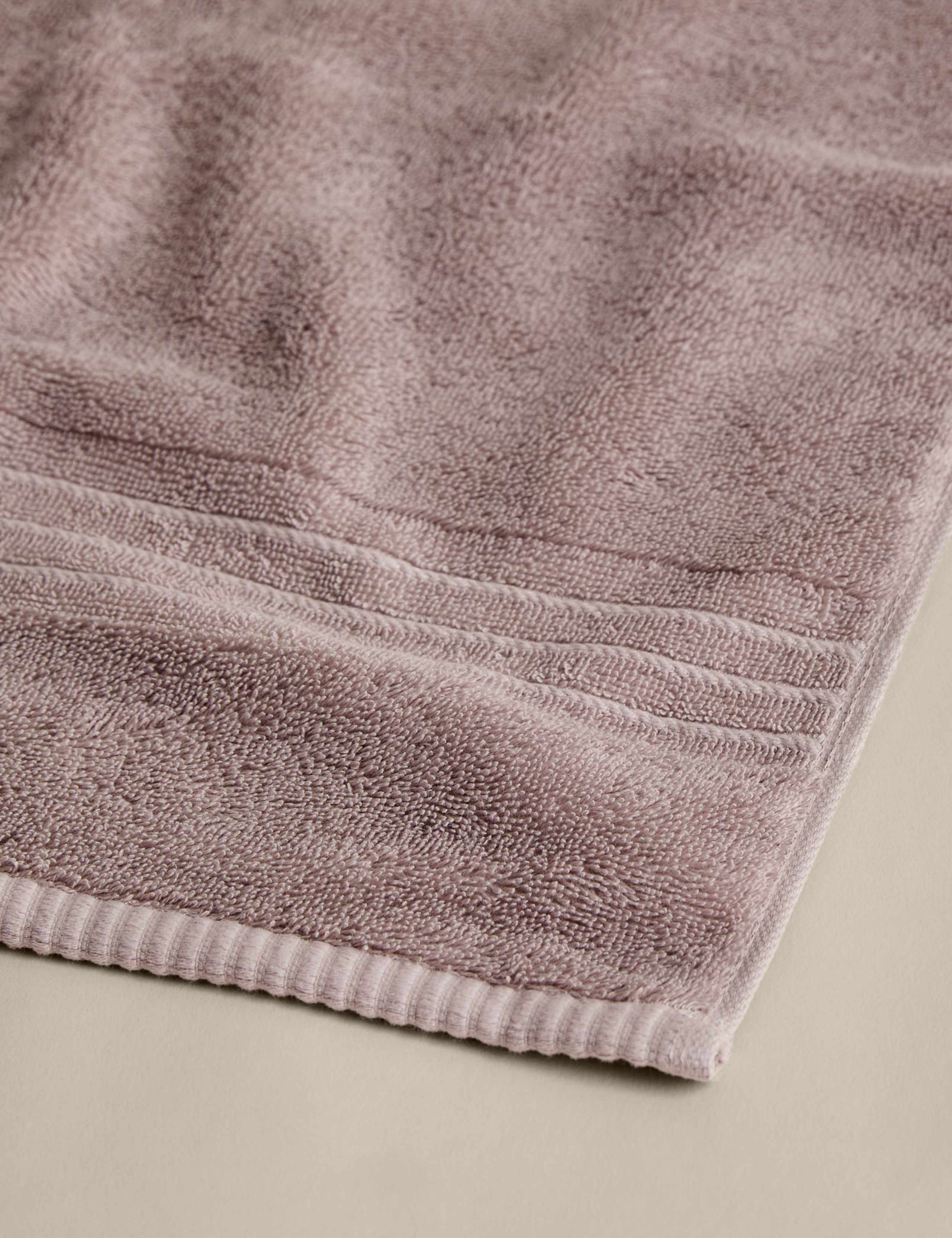Egyptian Cotton Towel 4 of 4