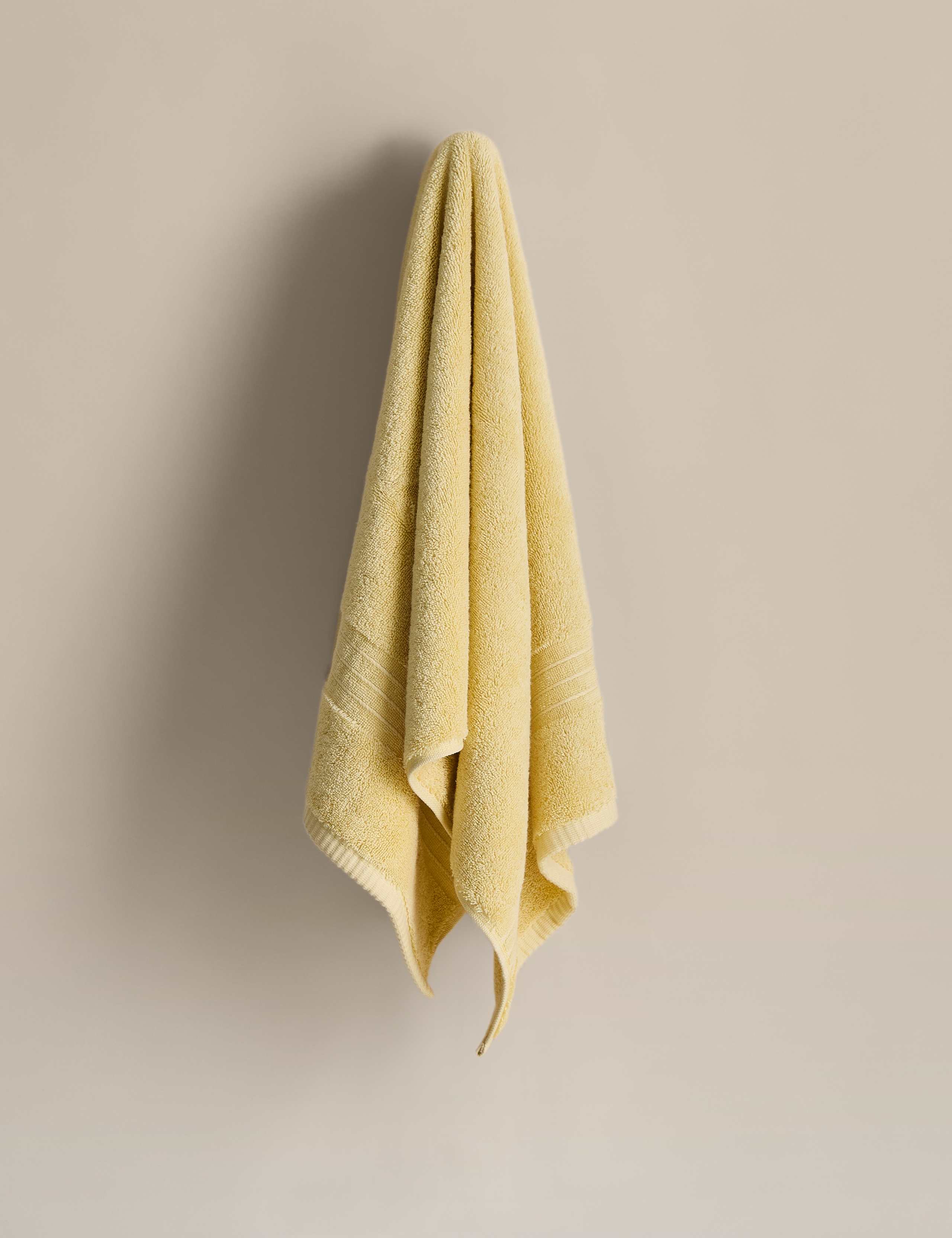Egyptian Cotton Towel 3 of 4