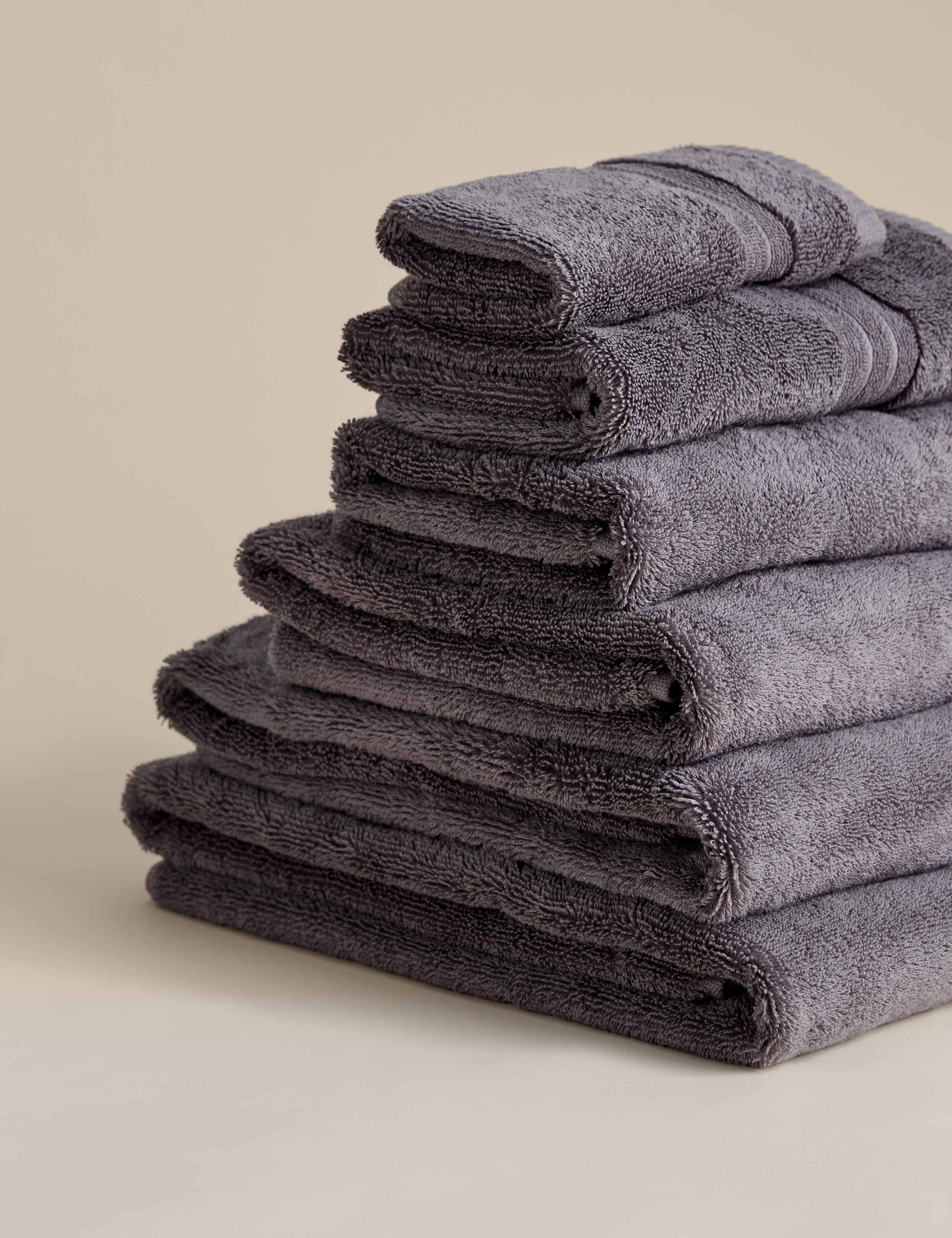 Egyptian Cotton Towel 2 of 4