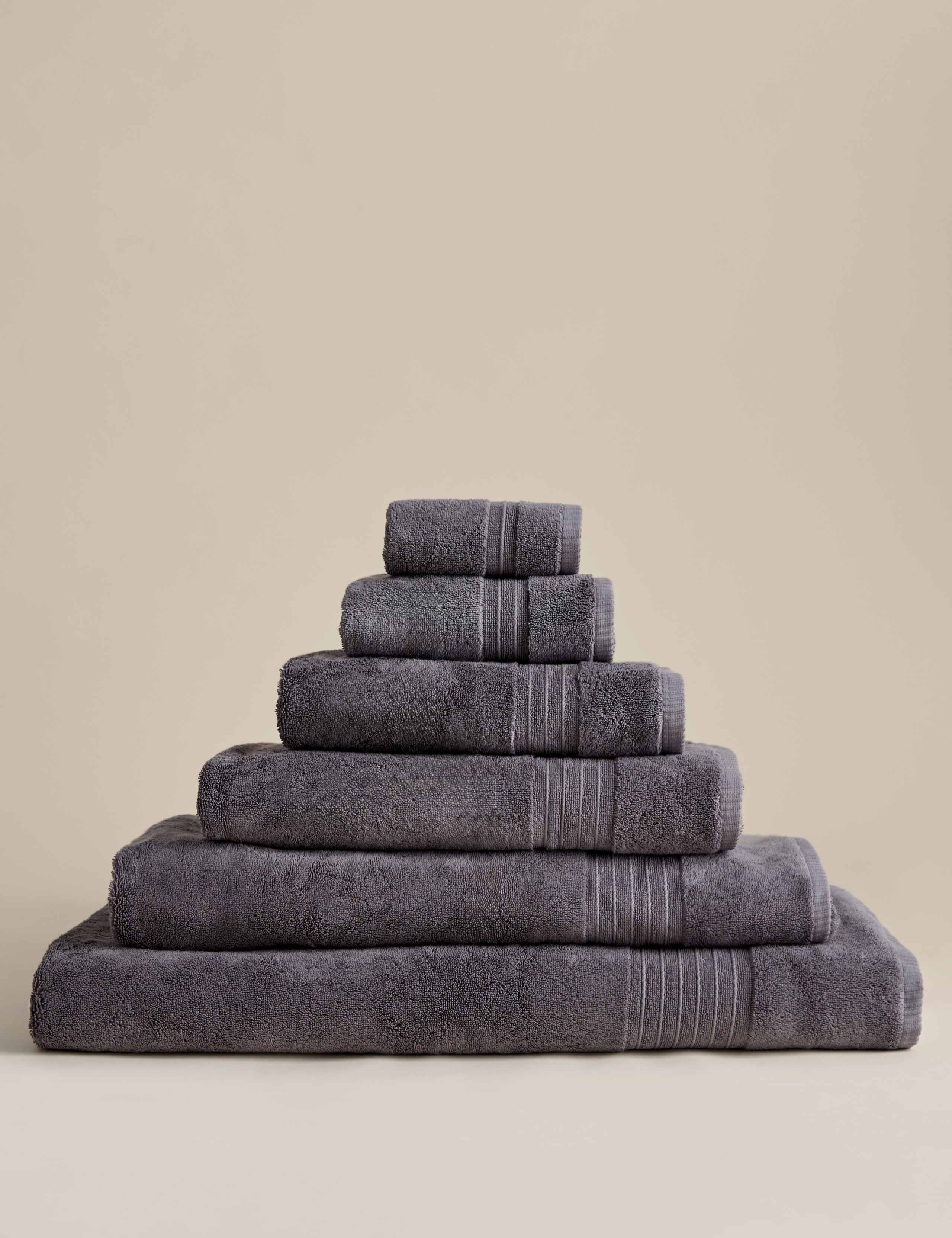 Egyptian Cotton Towel 1 of 4