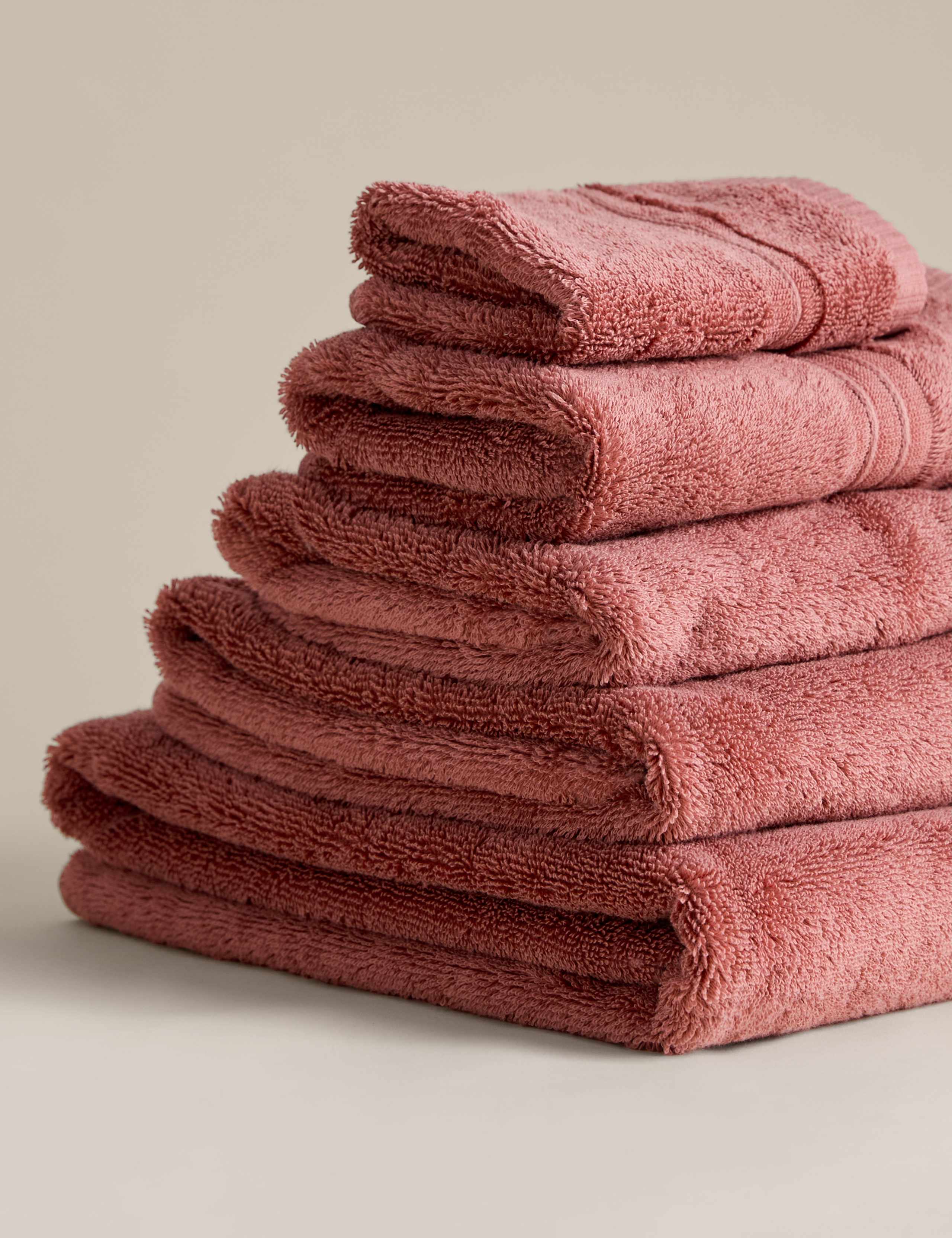 Egyptian Cotton Towel 2 of 4