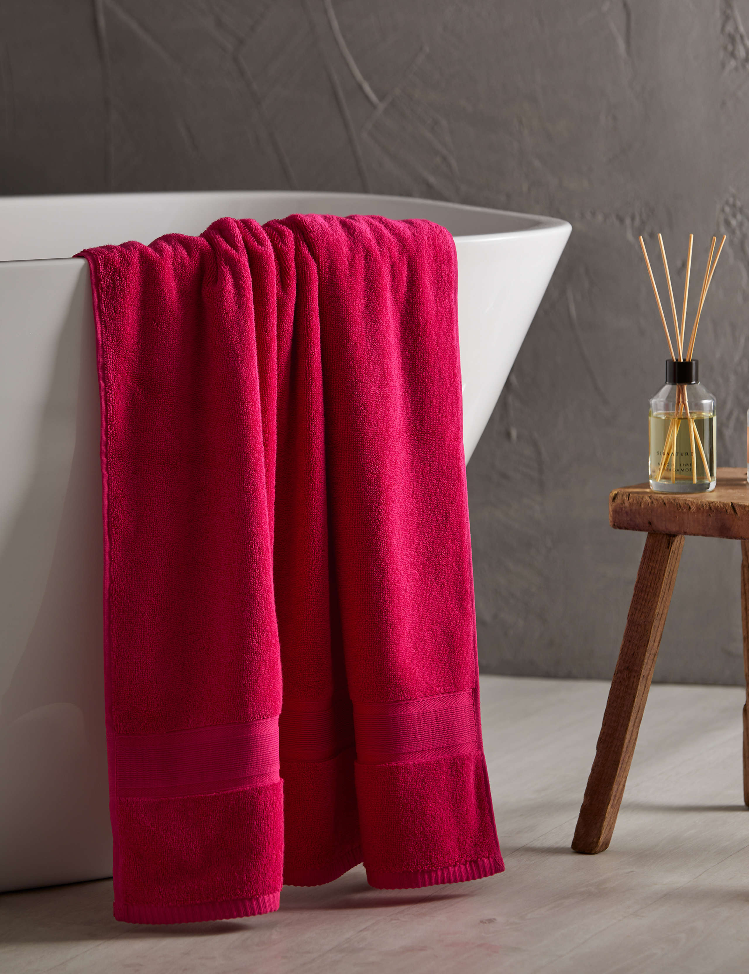 Super Soft Pure Cotton Towel 1 of 5