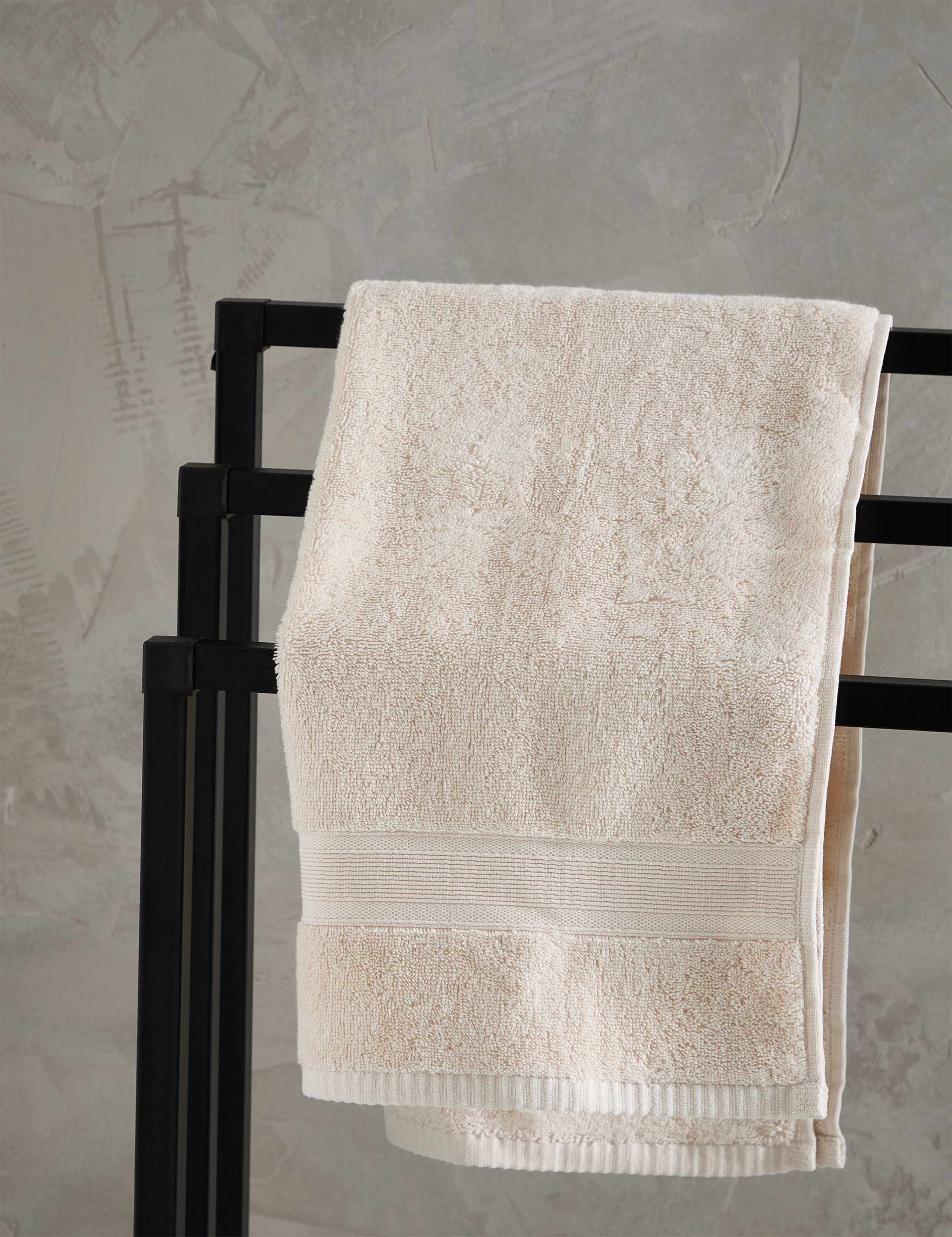 Ultimate Super Soft Pure Cotton Towel 4 of 8