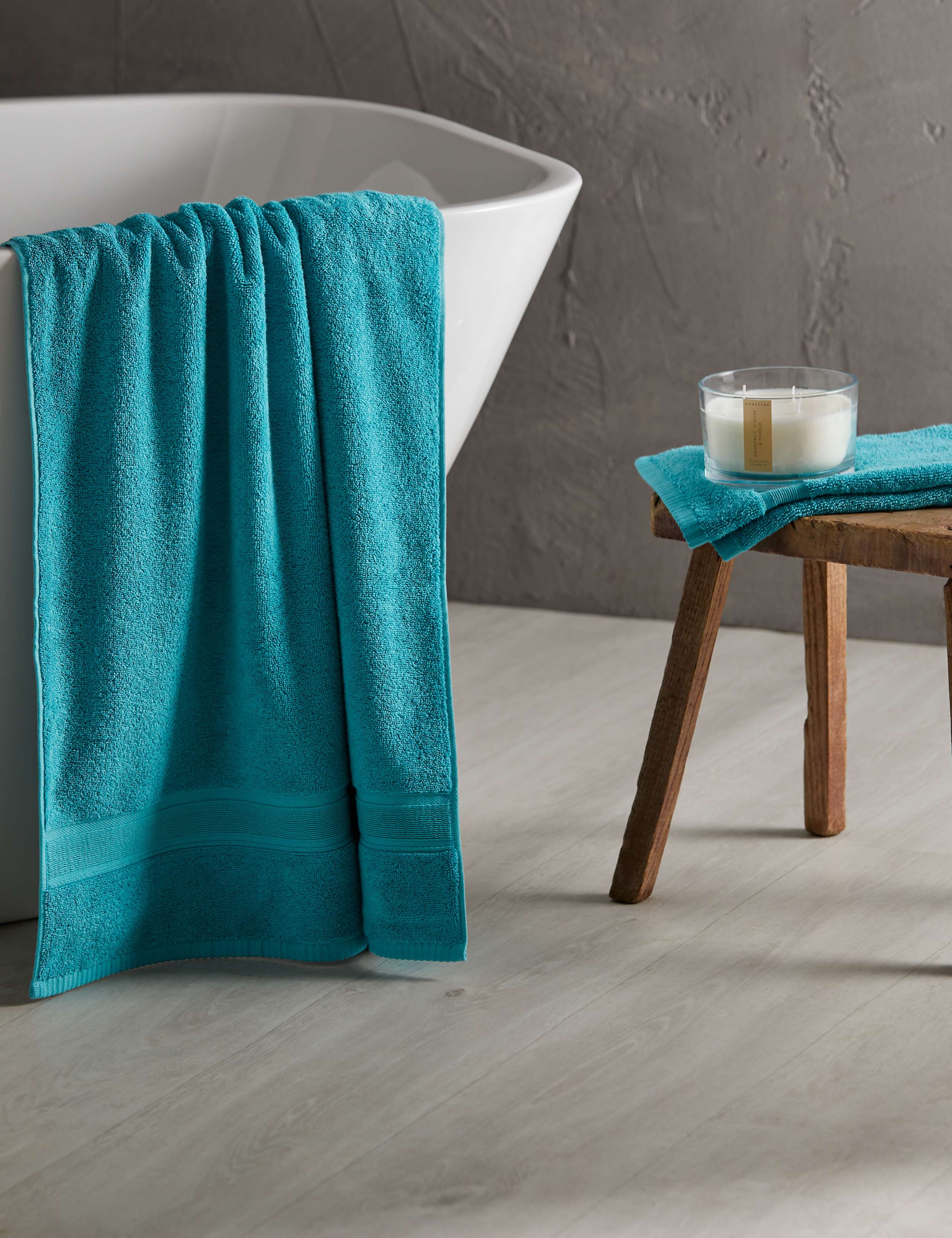 Super Soft Pure Cotton Towel 1 of 5