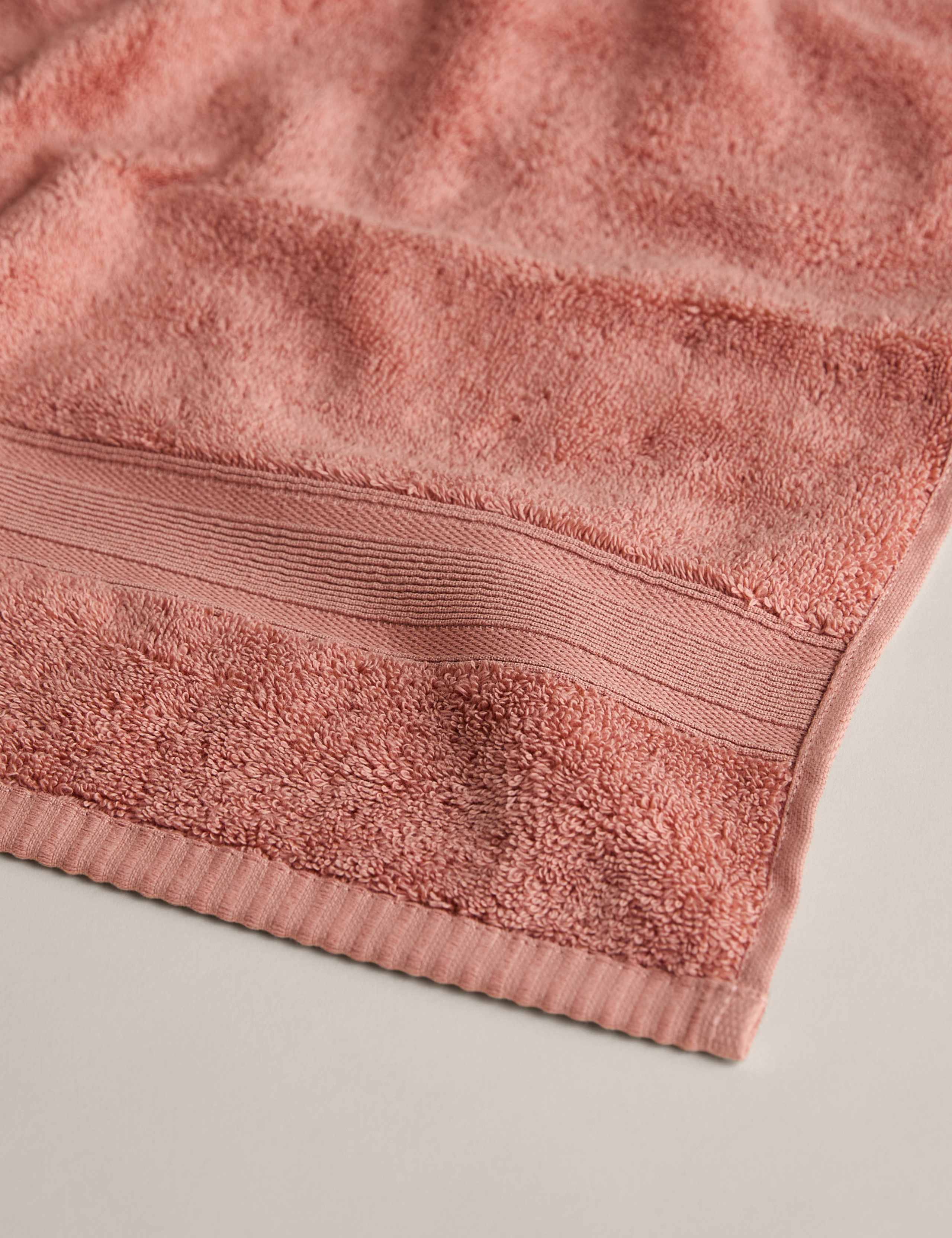 Ultimate Super Soft Pure Cotton Towel 4 of 4