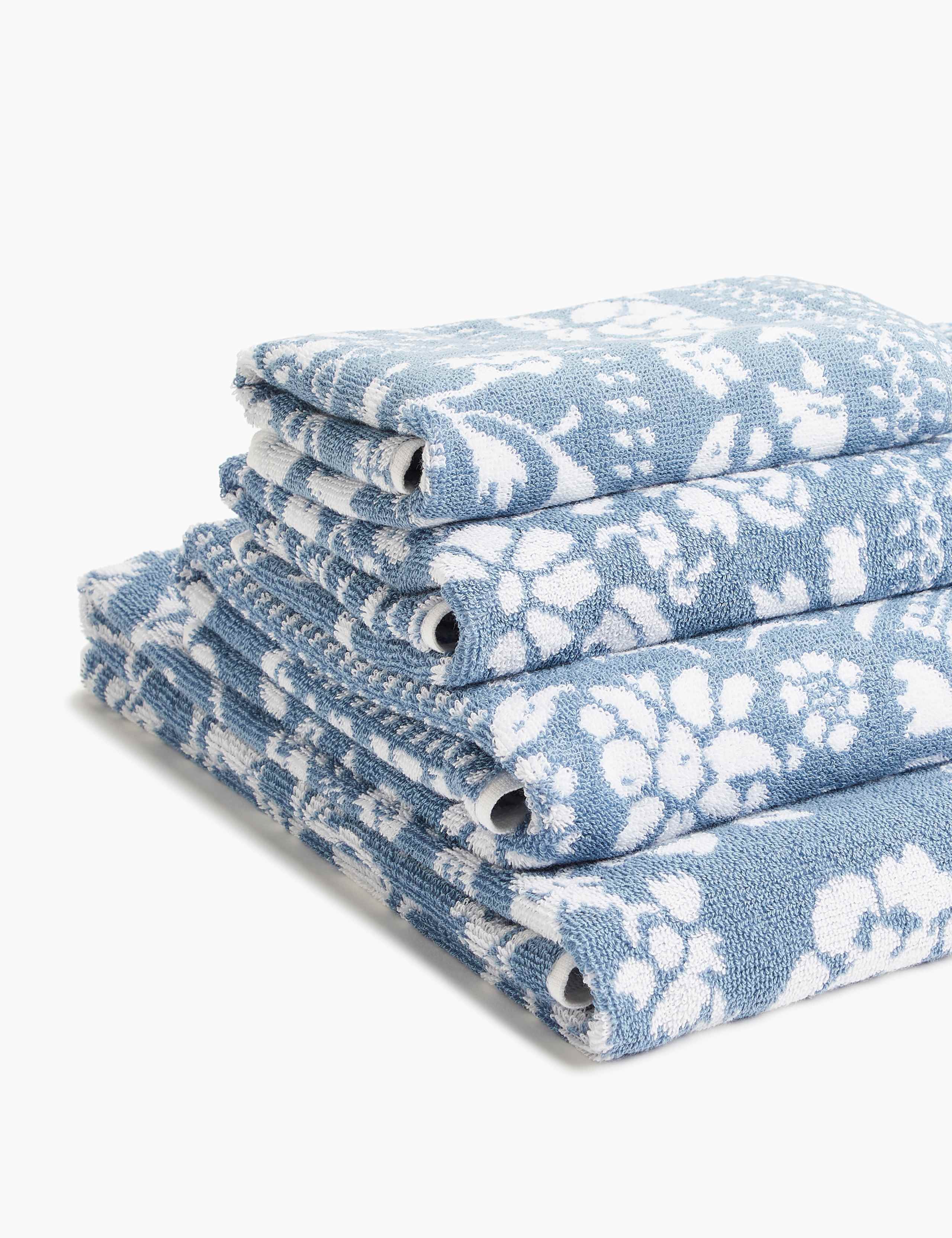 Pure Cotton Floral Patchwork Towel 2 of 4