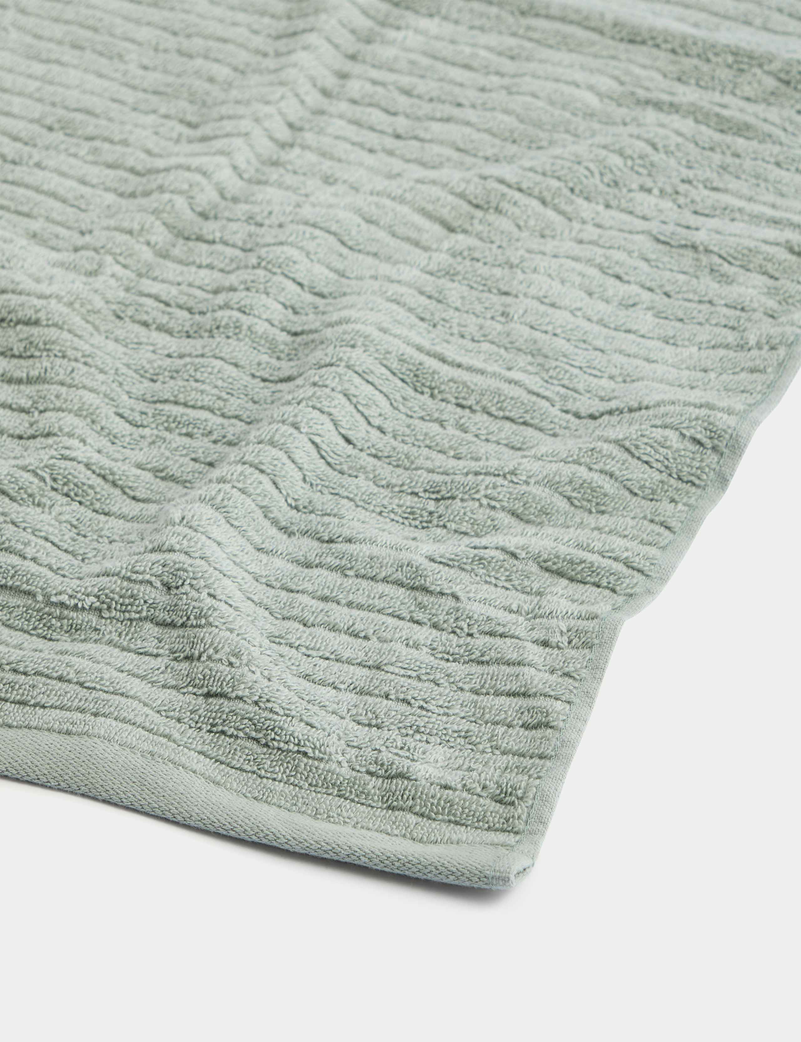 Pure Cotton Quick Dry Towel 4 of 4