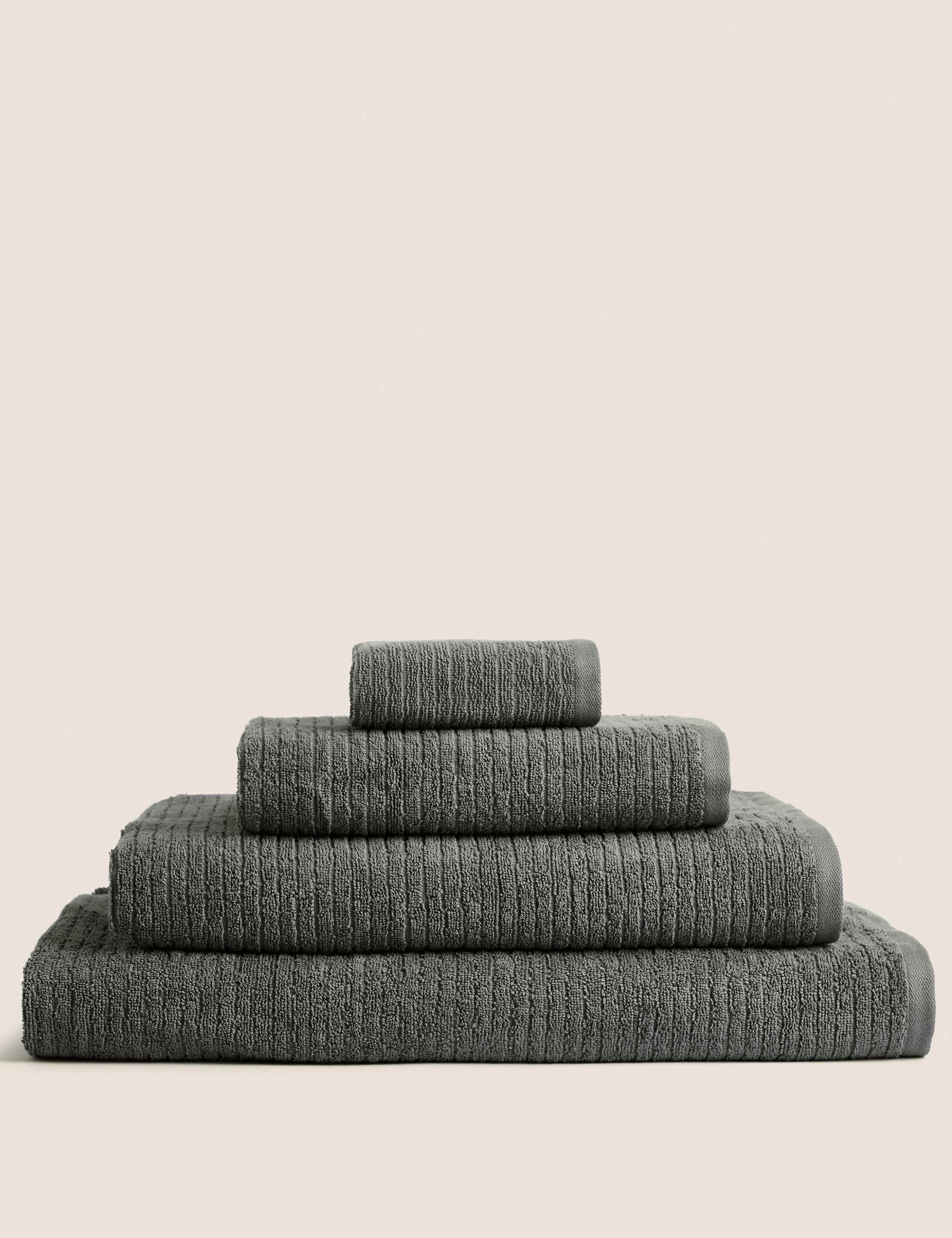 Pure Cotton Quick Dry Towel 1 of 4