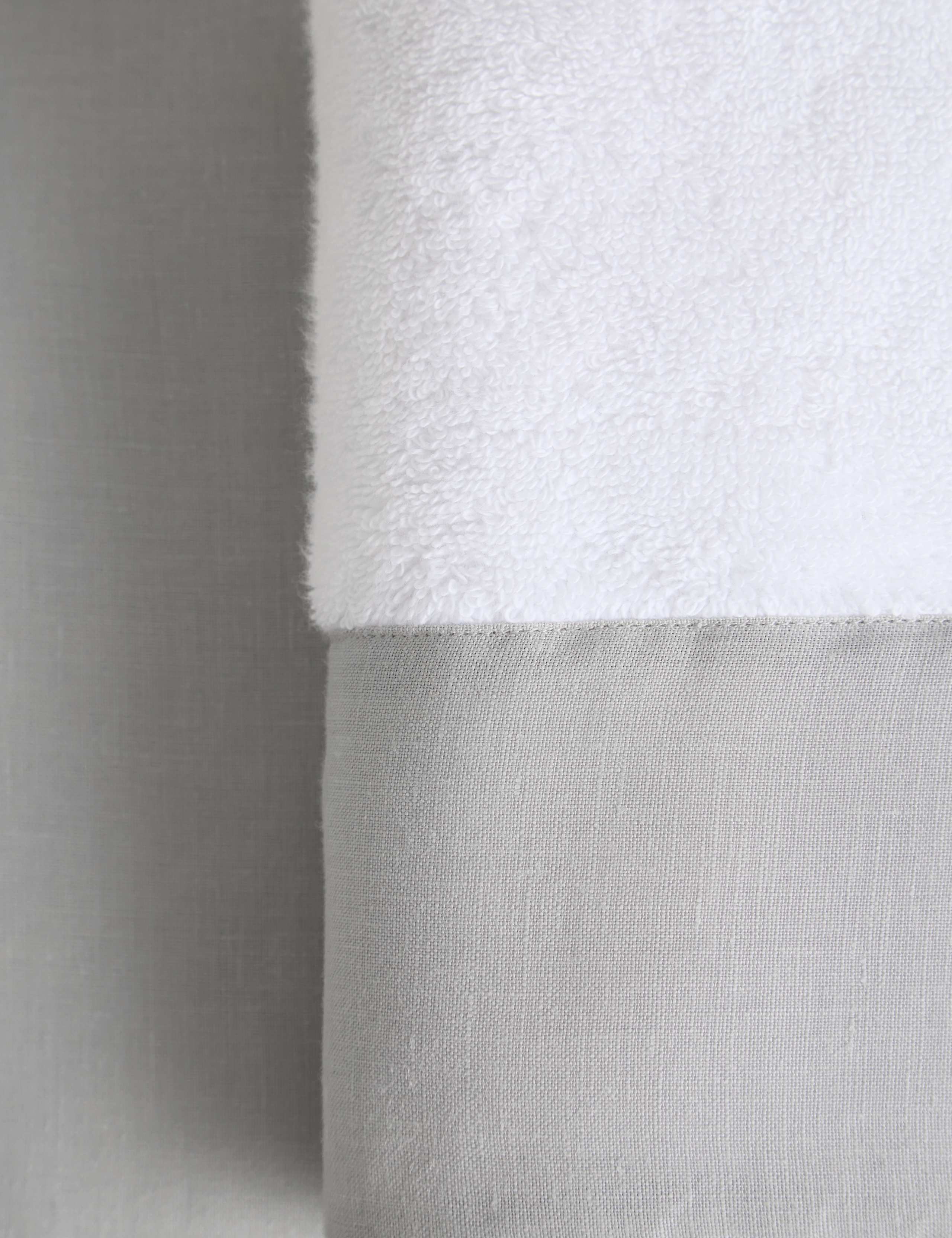 Pure Cotton Linen Border Towel 3 of 5