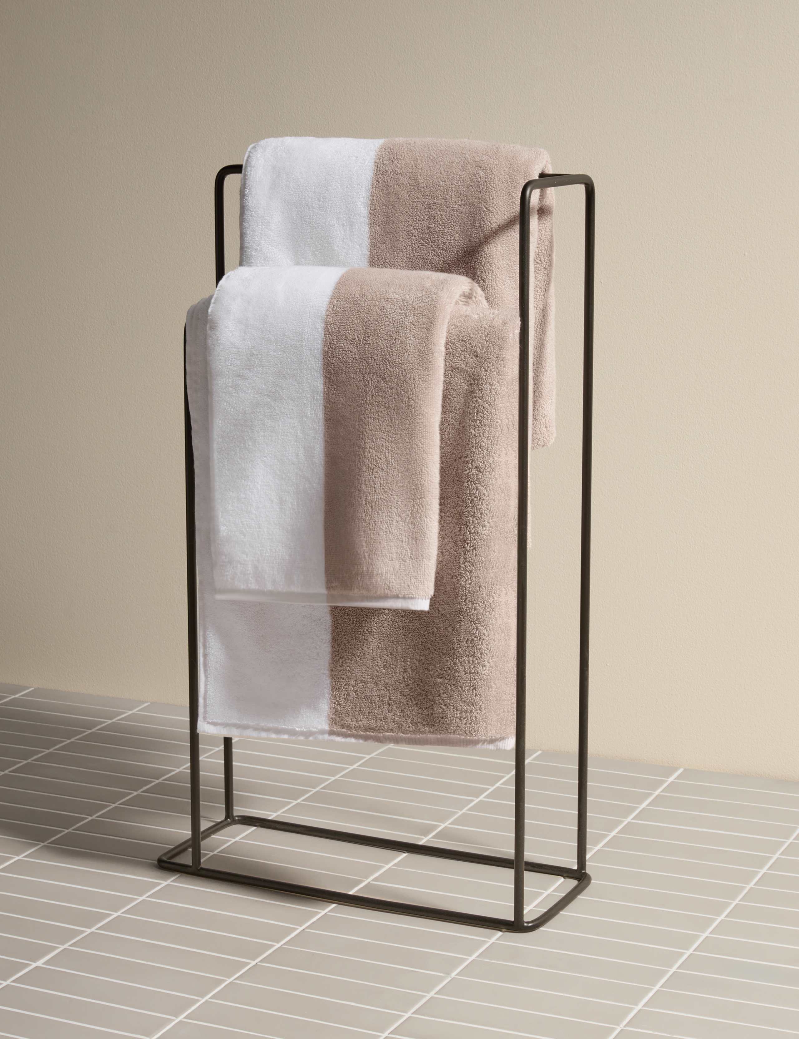Turkish Cotton Central Band Towel 1 of 5
