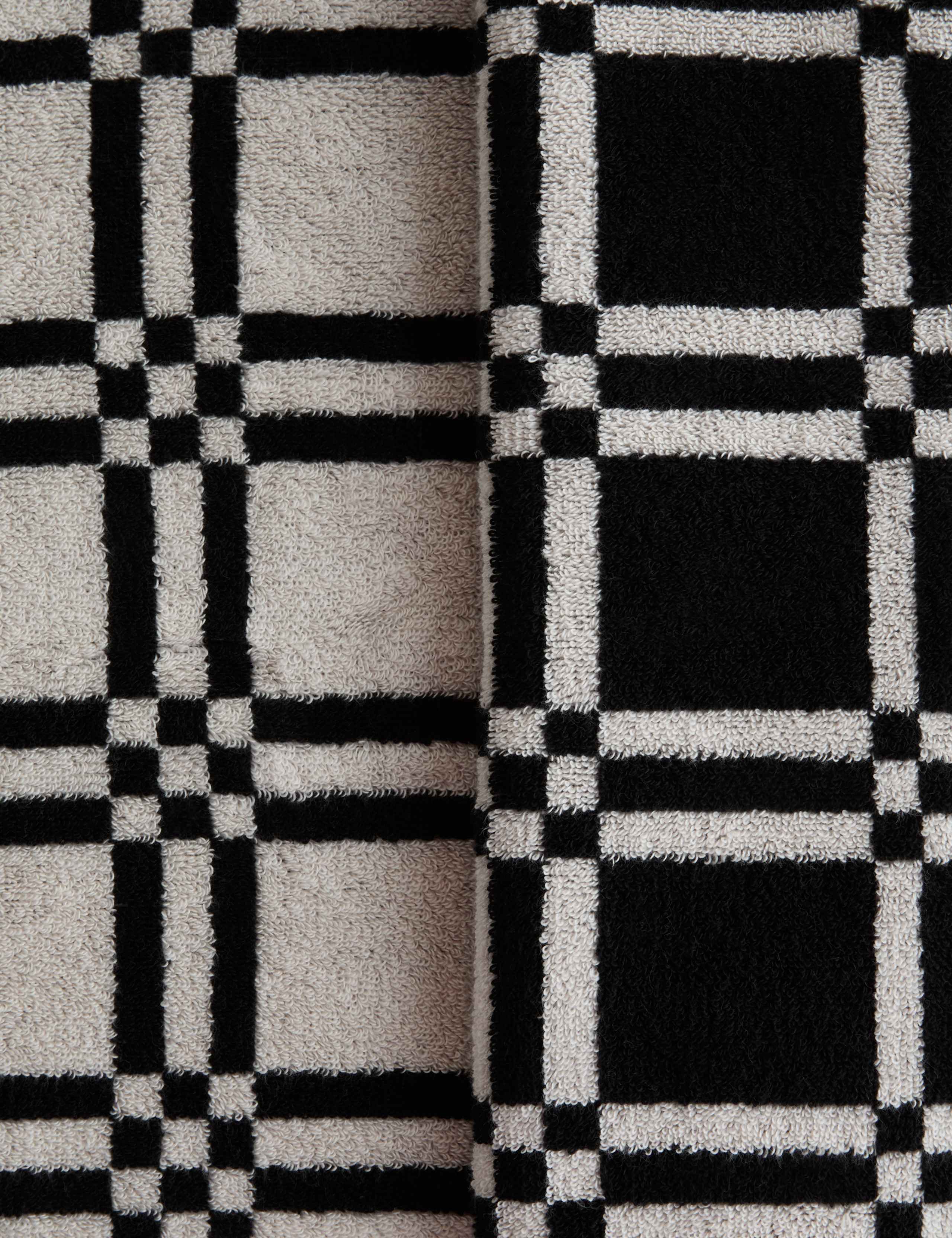 Kelly Hoppen Pure Cotton Geometric Towel 3 of 5
