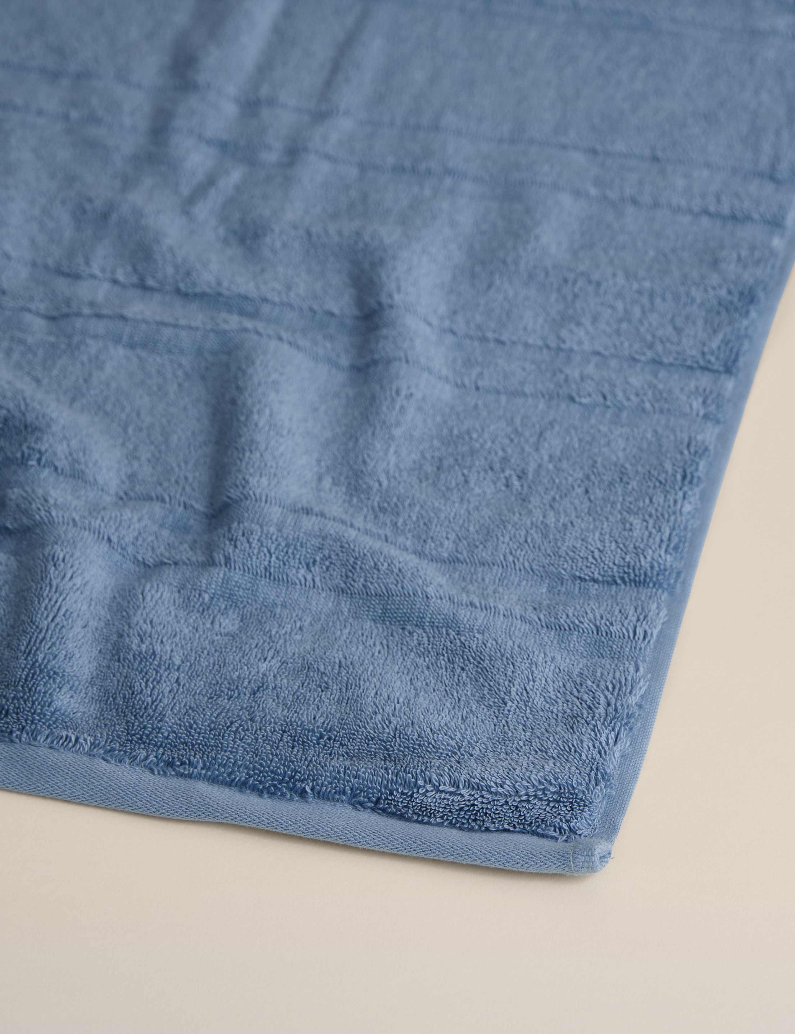 Luxury Egyptian Cotton Striped Towel 4 of 4