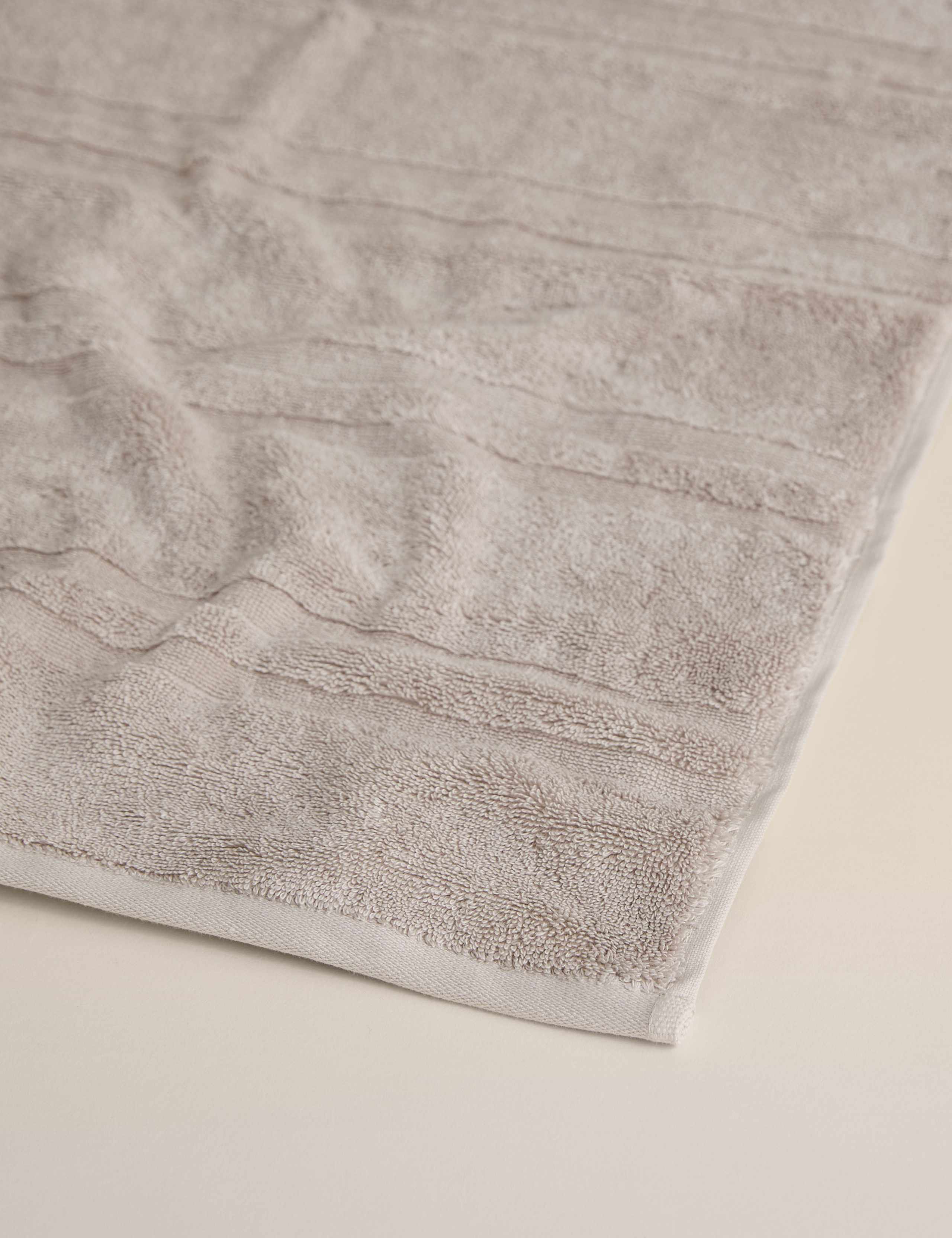 Luxury Egyptian Cotton Striped Towel 4 of 4