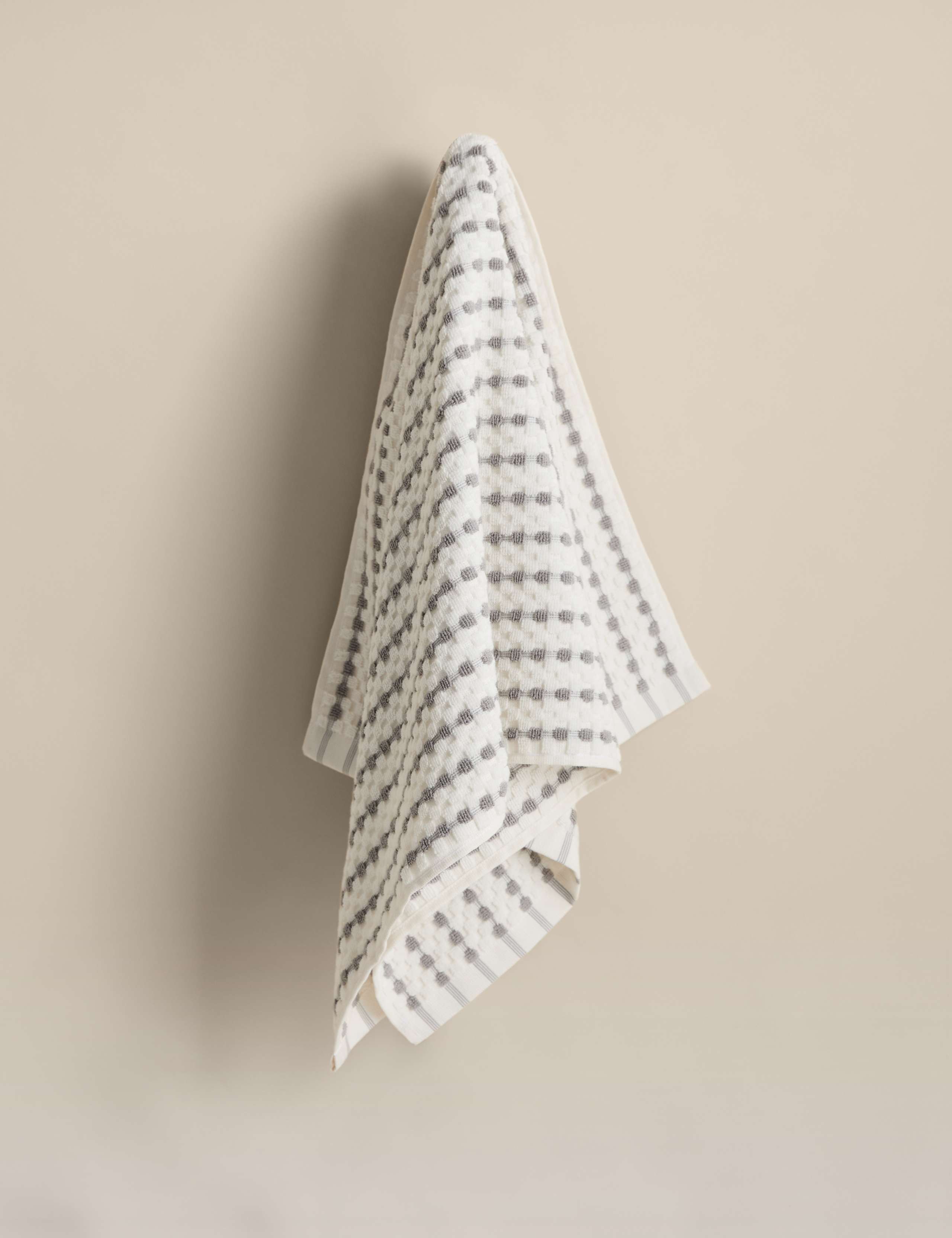 Pure Cotton Spotty Striped Towel 3 of 4