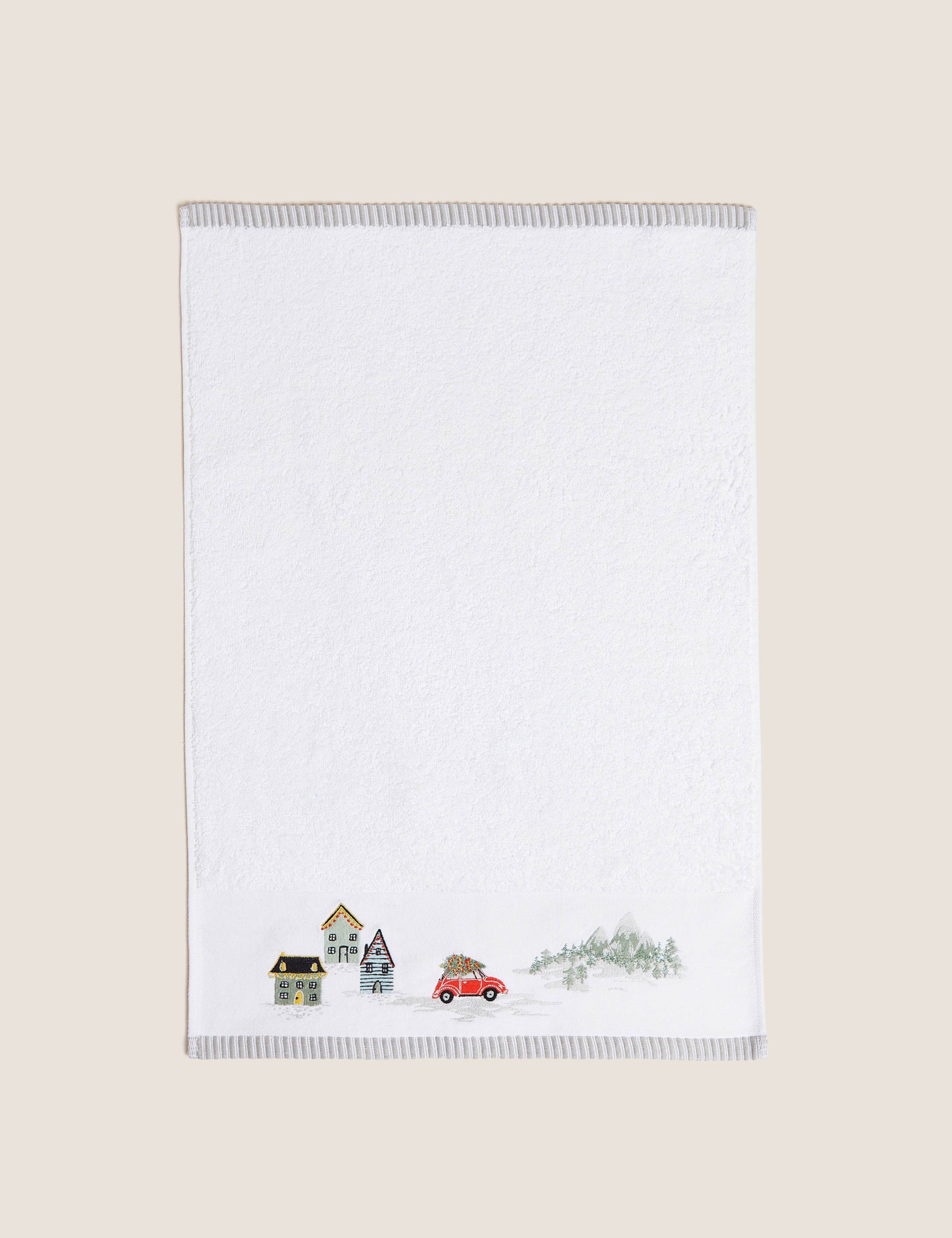 Set of 2 Pure Cotton North Pole Towels 8 of 8
