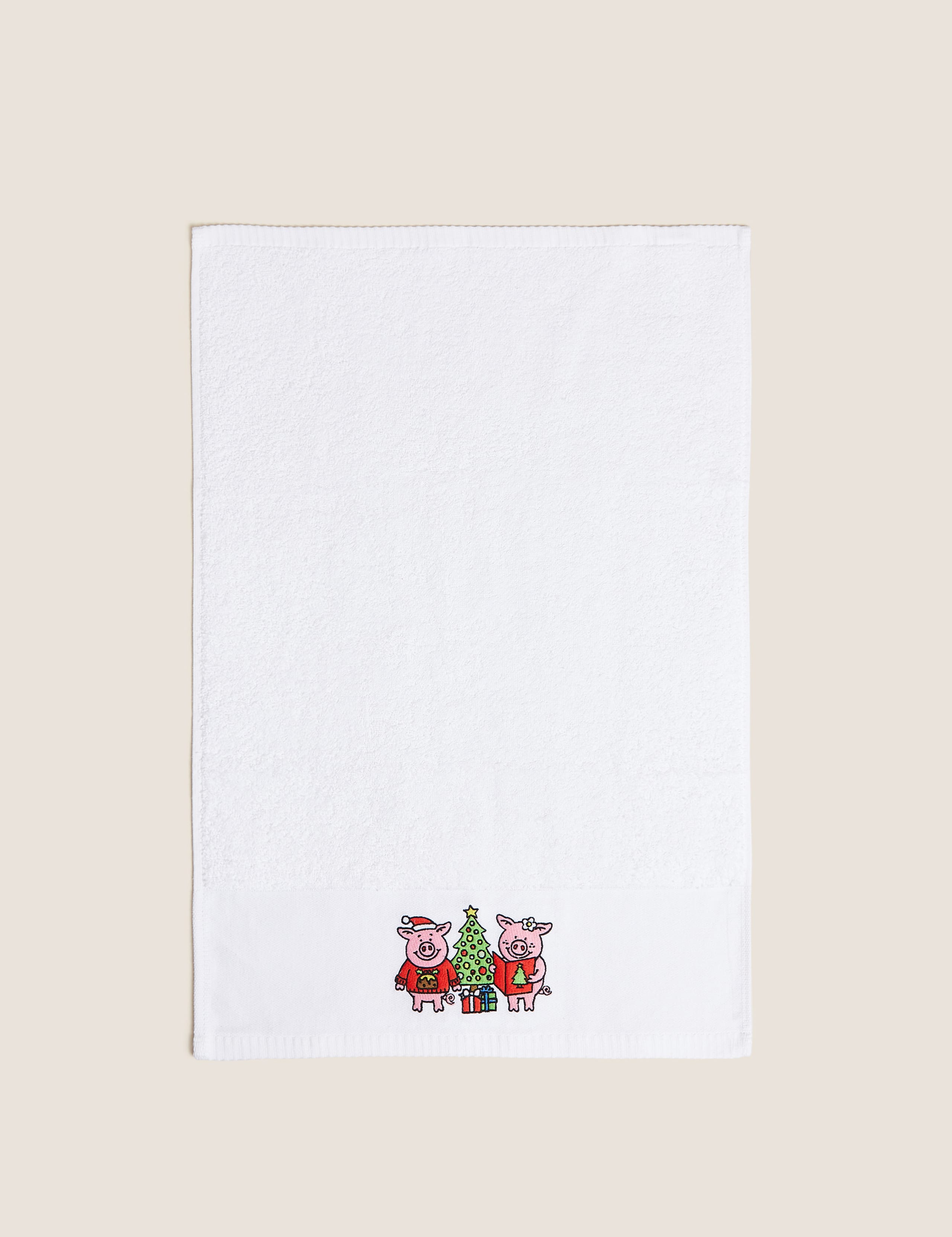 Set of 2 Pure Cotton Percy Pig™ Towels 8 of 8