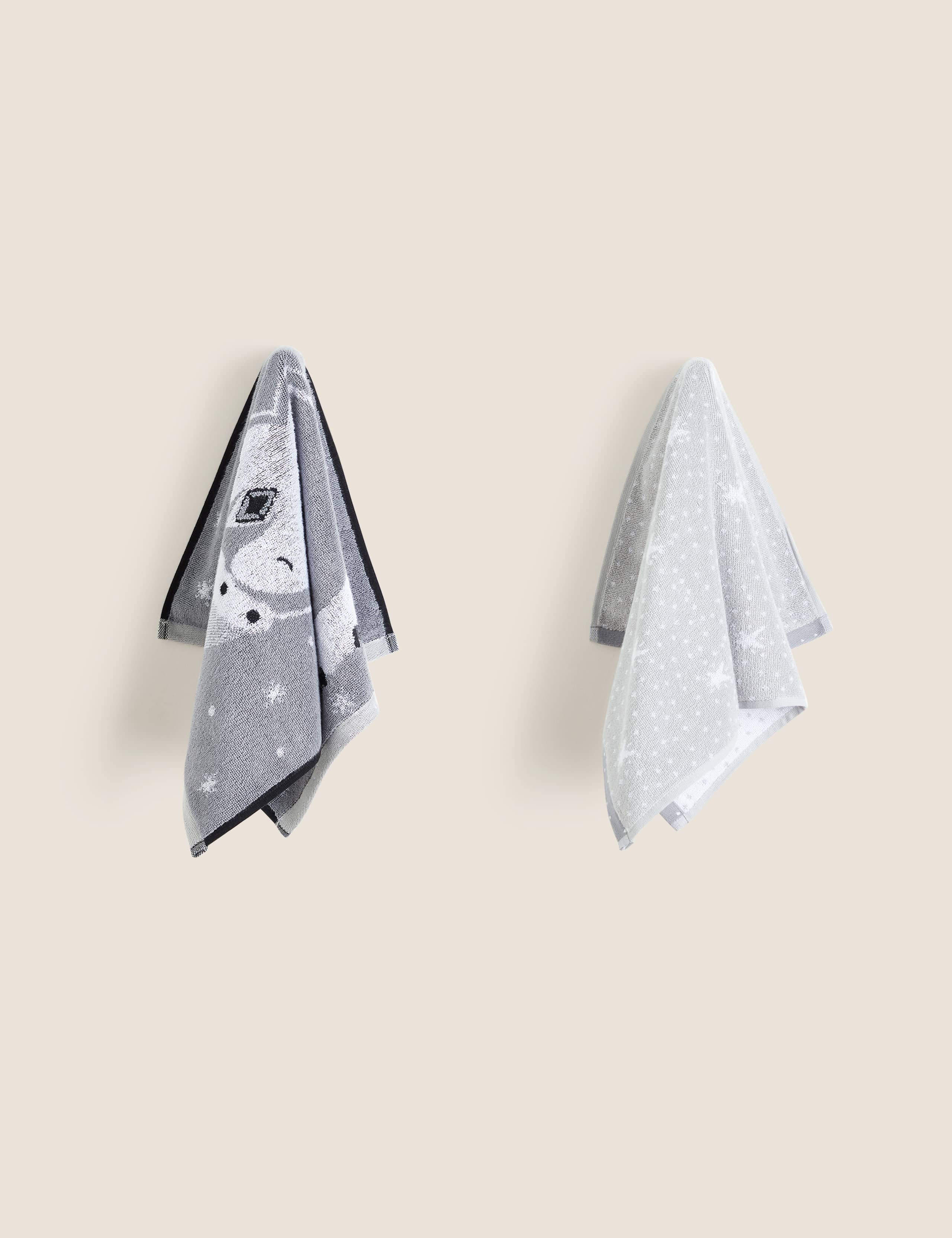 Set of 2 Pure Cotton Penguin Guest Towels 3 of 7
