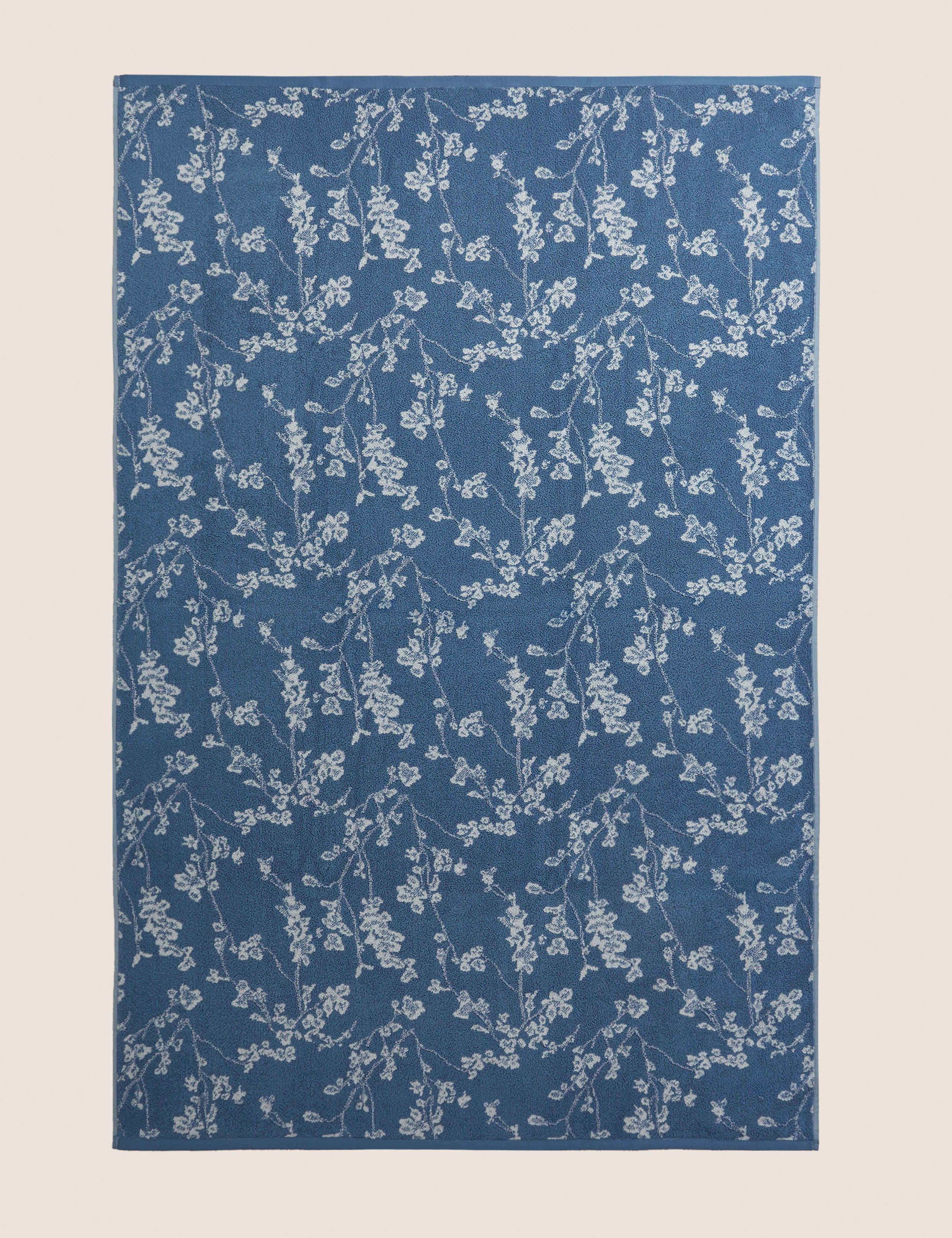 Super Soft Pure Cotton Floral Jacquard Towel 5 of 5