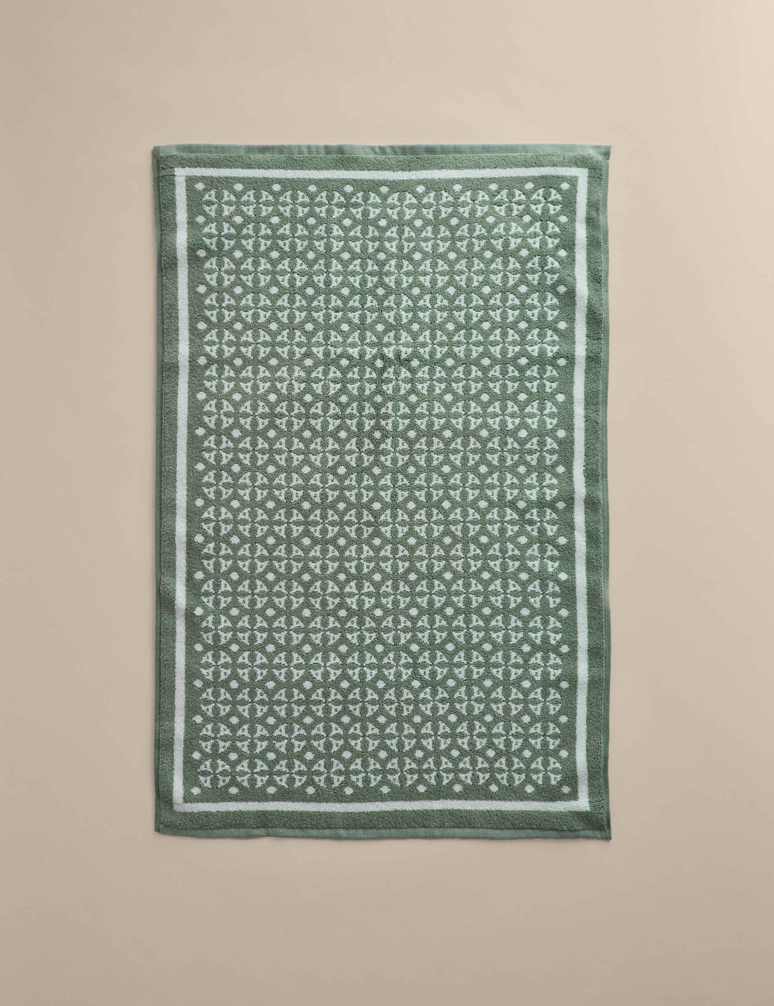 Pure Cotton Geometric Bath Mat 2 of 3