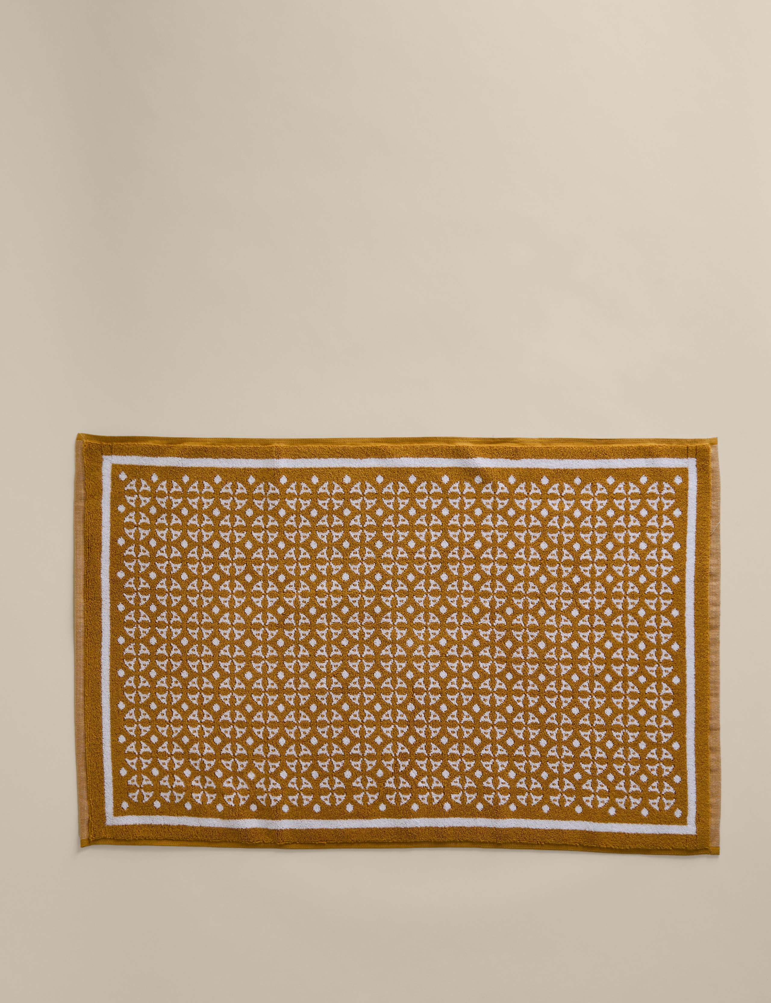 Pure Cotton Geometric Bath Mat 1 of 3