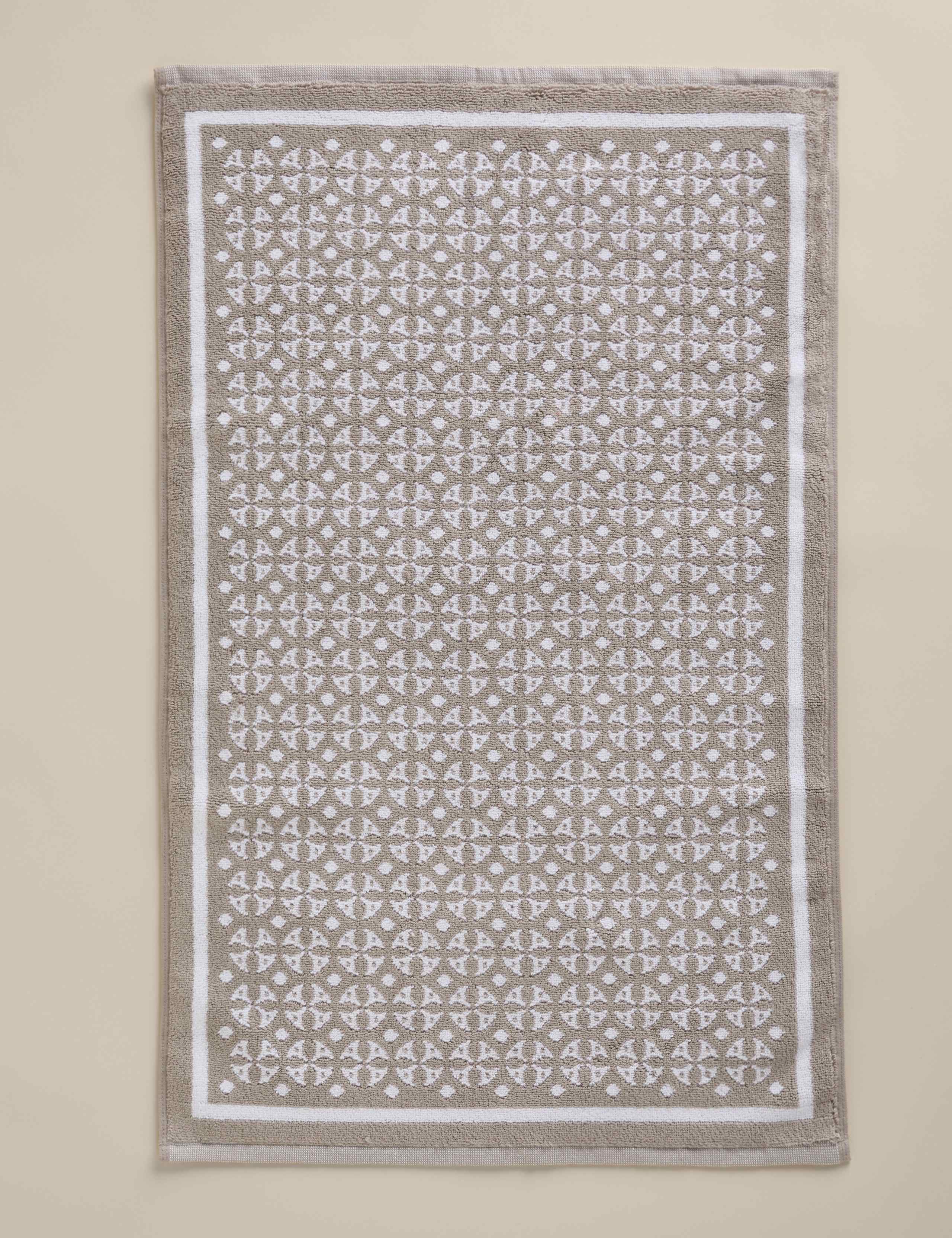 Pure Cotton Geometric Bath Mat 2 of 3