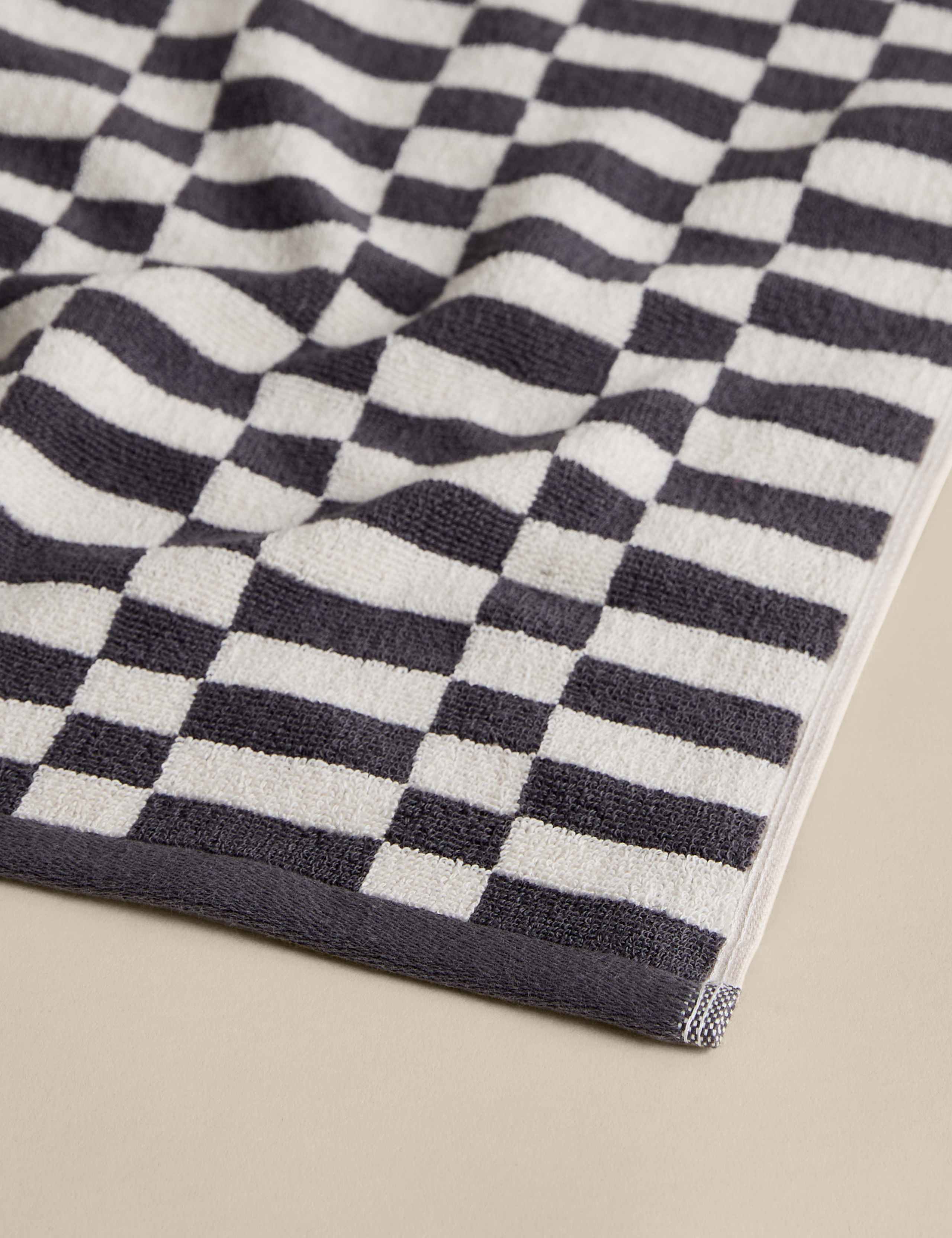 Pure Cotton Geometric Check Towel 4 of 4