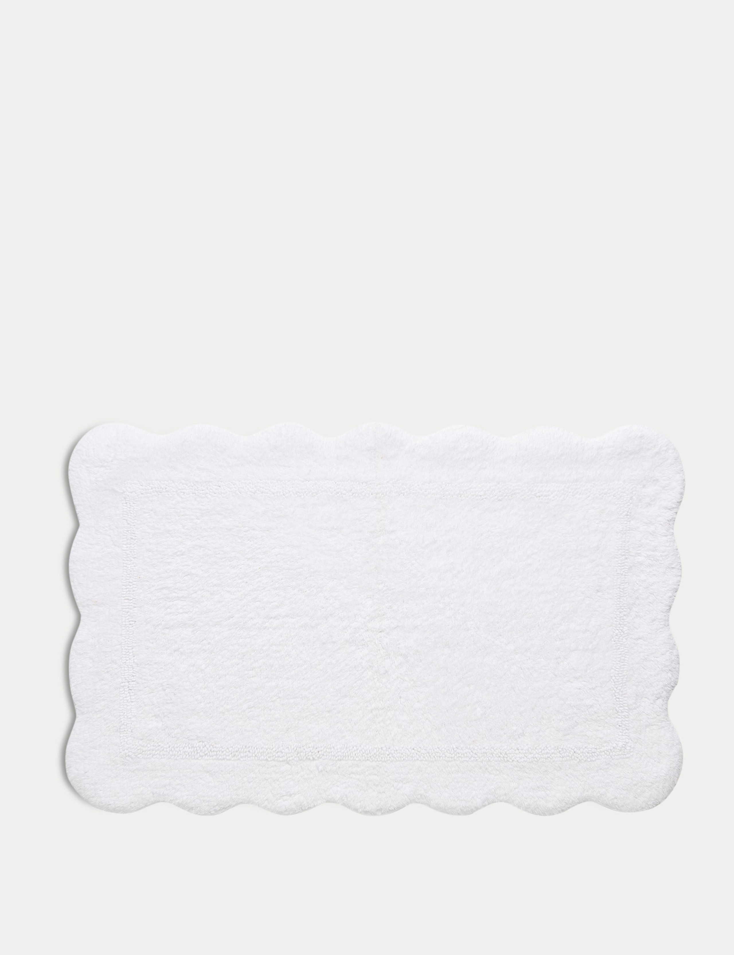 Pure Cotton Scalloped Bath Mat 1 of 2