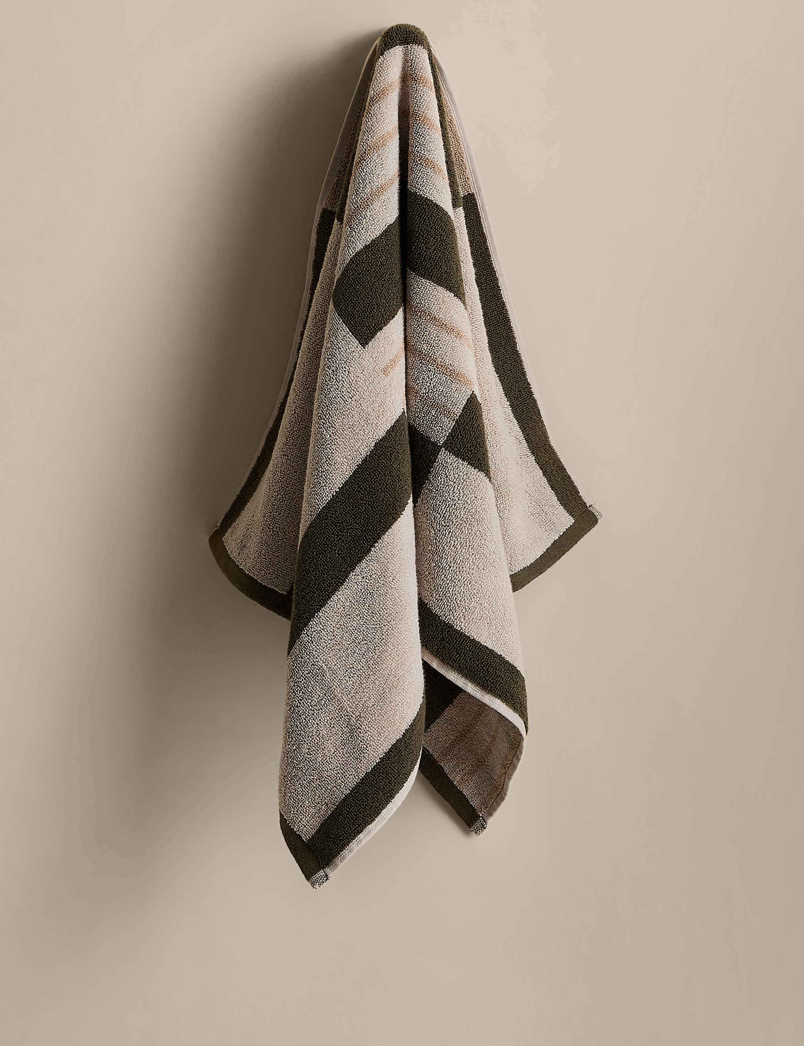 Pure Cotton Block Striped Towel 3 of 5
