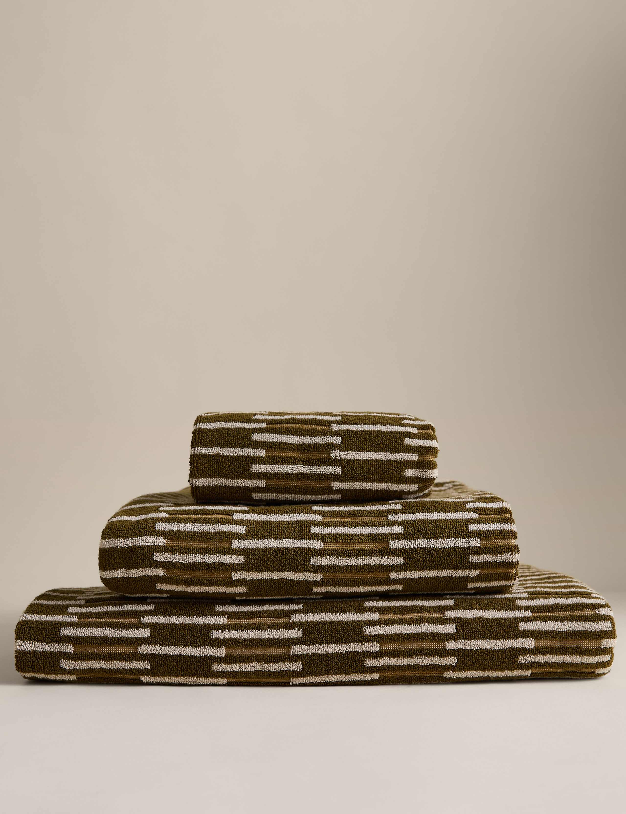 Pure Cotton Striped Towel 2 of 5