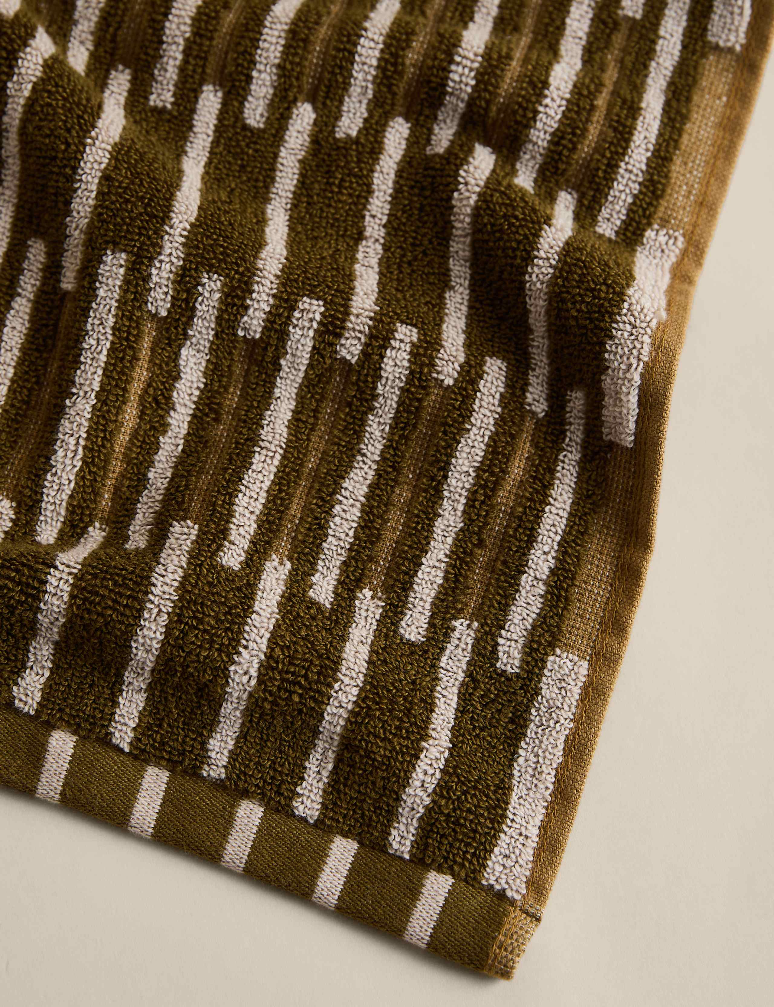 Pure Cotton Striped Towel 4 of 5