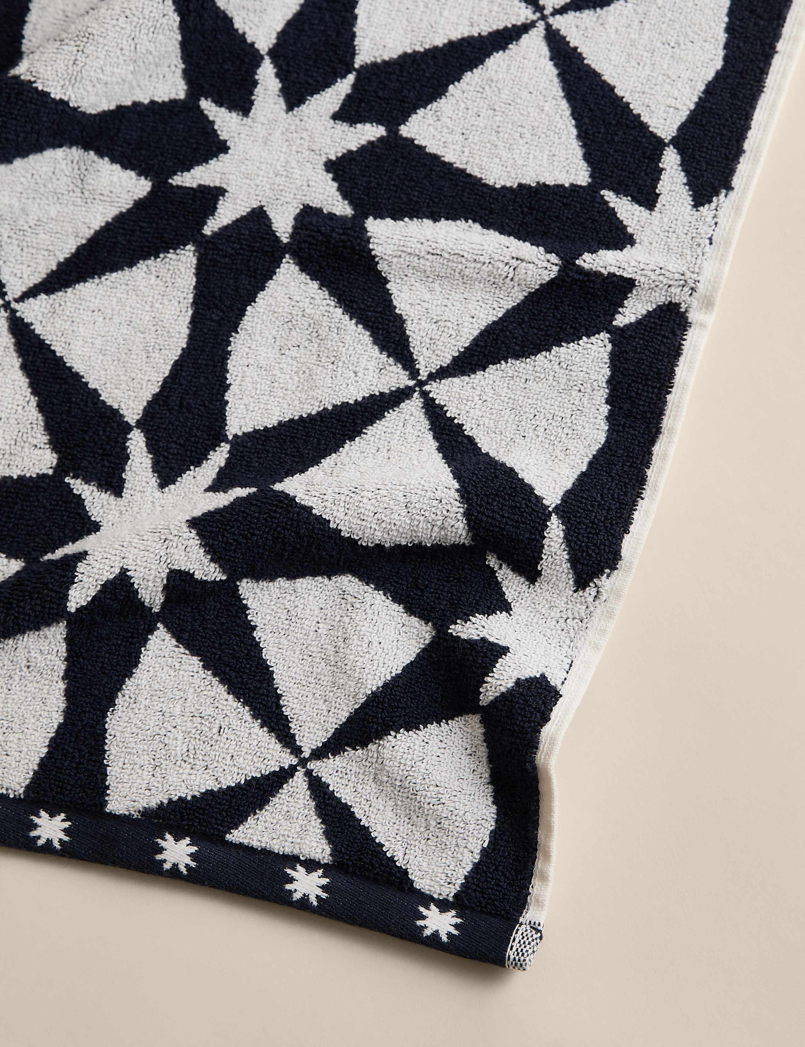 Pure Cotton Geometric Star Towel 4 of 5