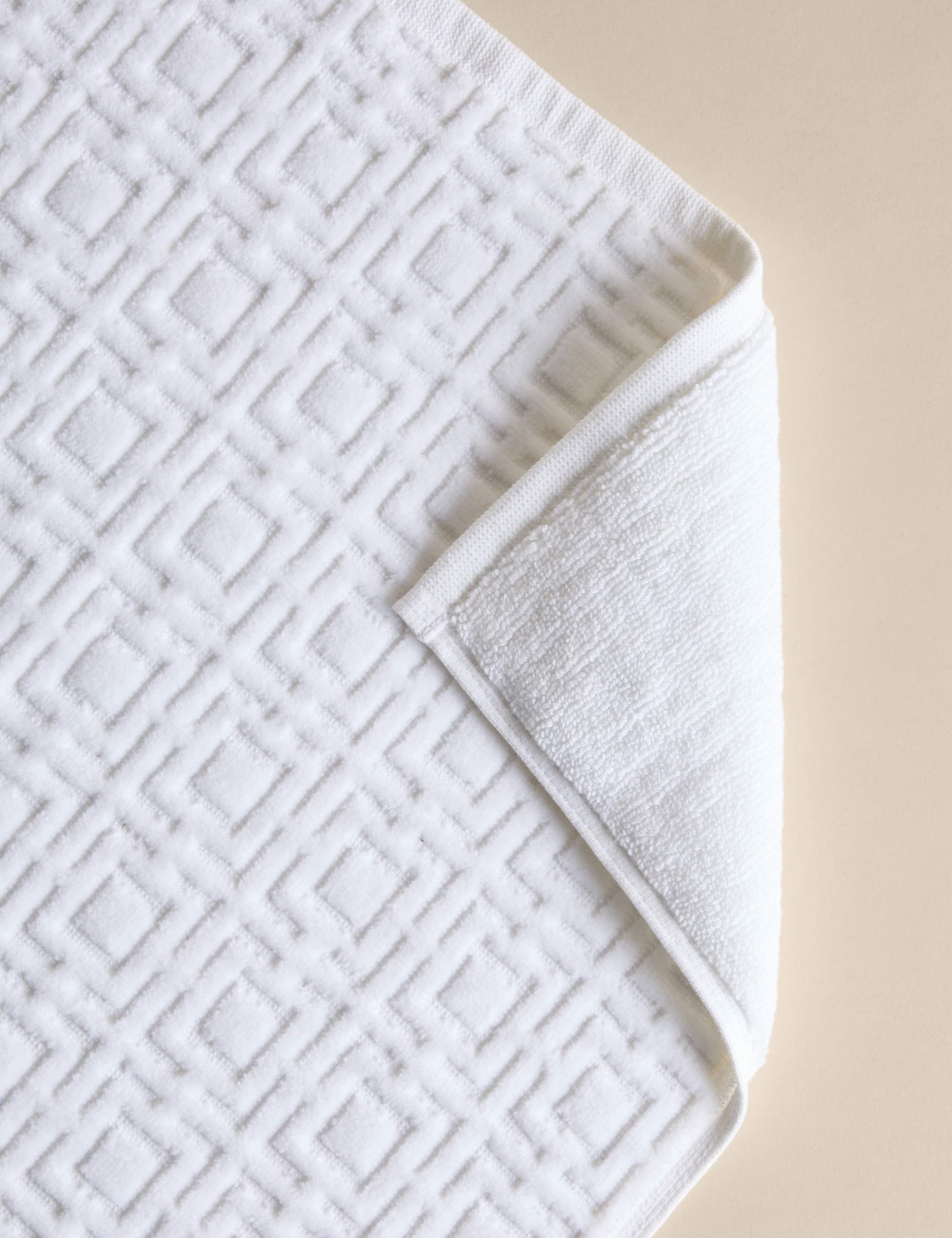 Pure Cotton Velour Geometric Bath Mat 4 of 5