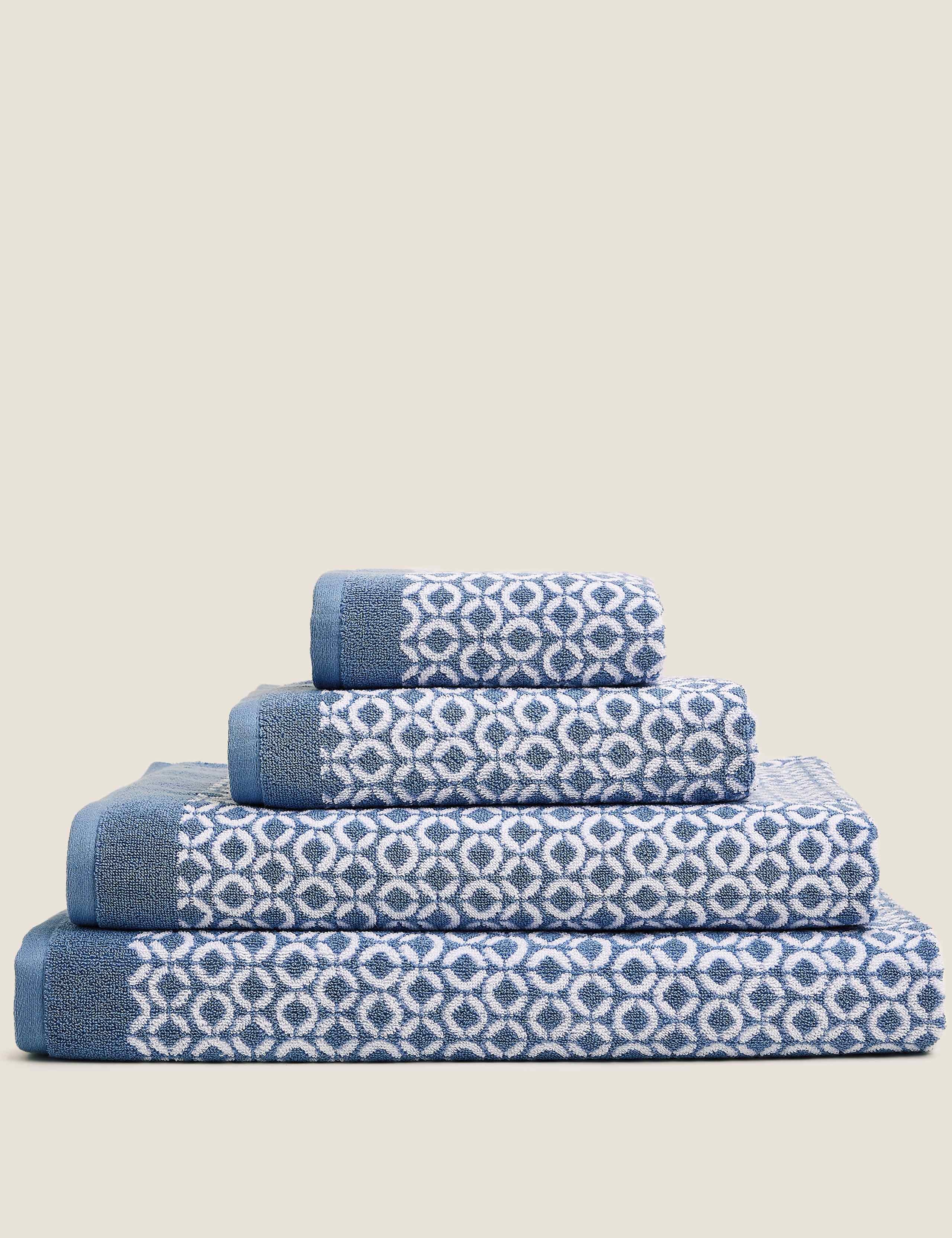 Pure Cotton Repeat Links Towel 2 of 4