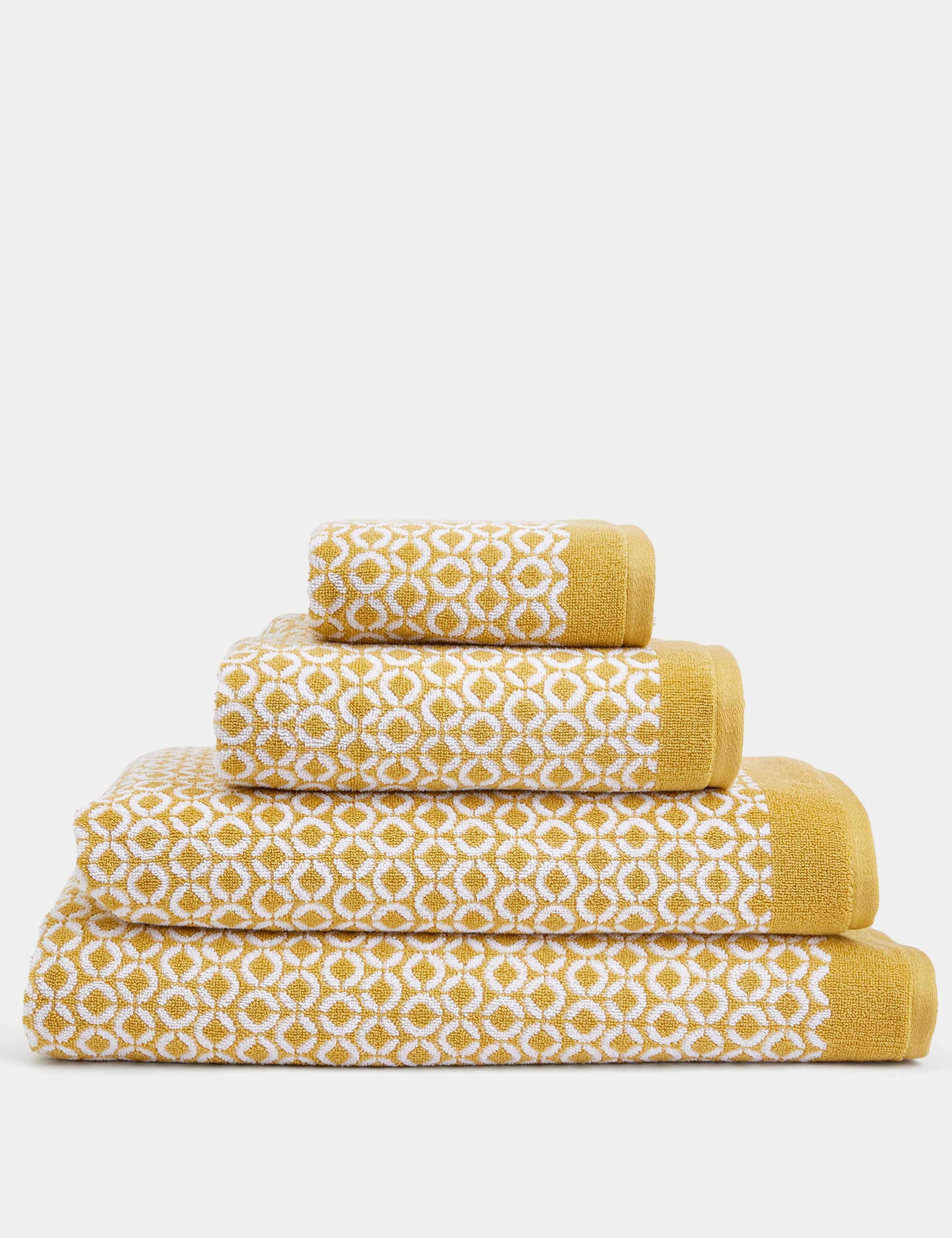 Pure Cotton Repeat Links Towel 3 of 5