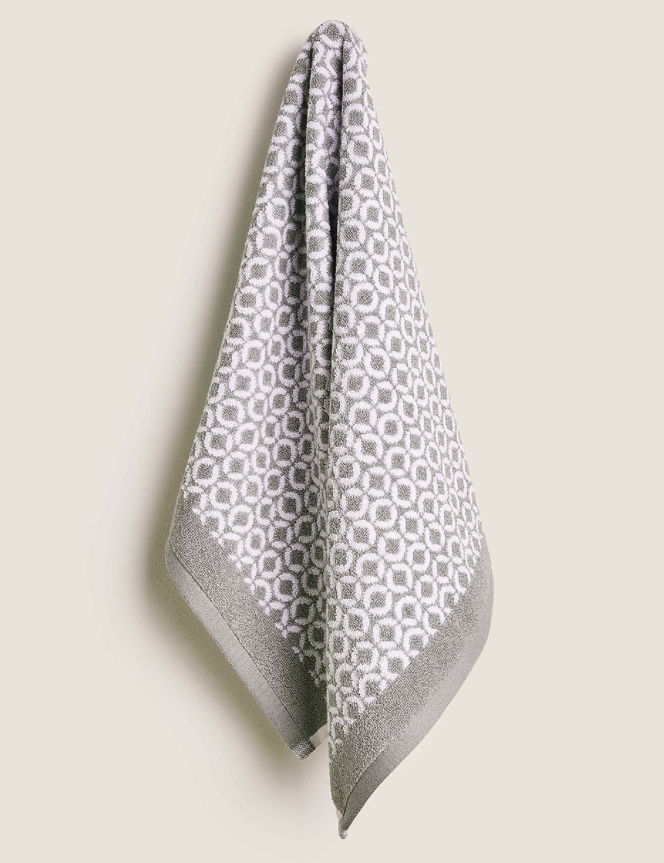 Pure Cotton Repeat Links Towel 3 of 4