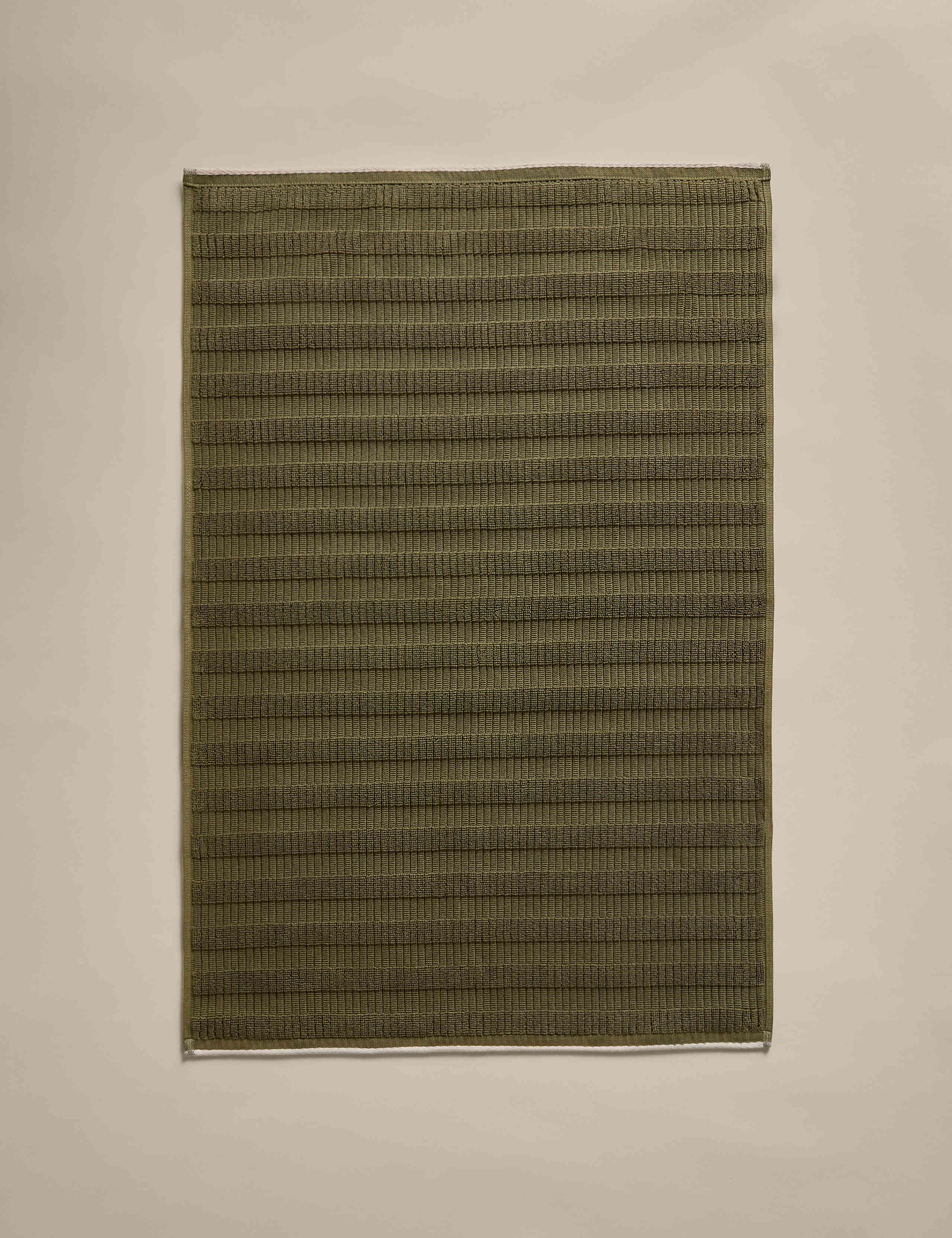 Pure Cotton Contrast Trim Bathmat 2 of 3