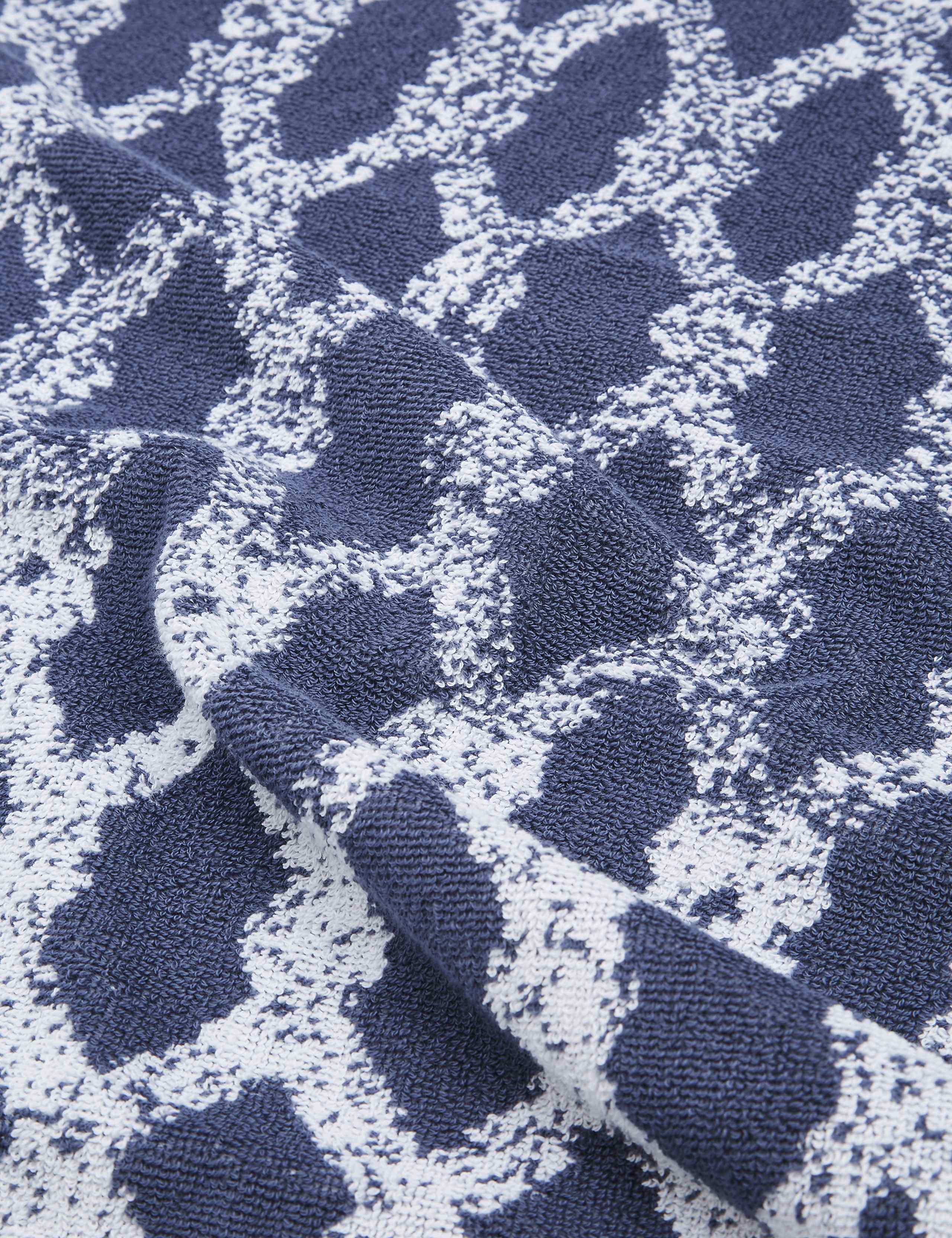 Pure Cotton Rope Print Towel 4 of 4