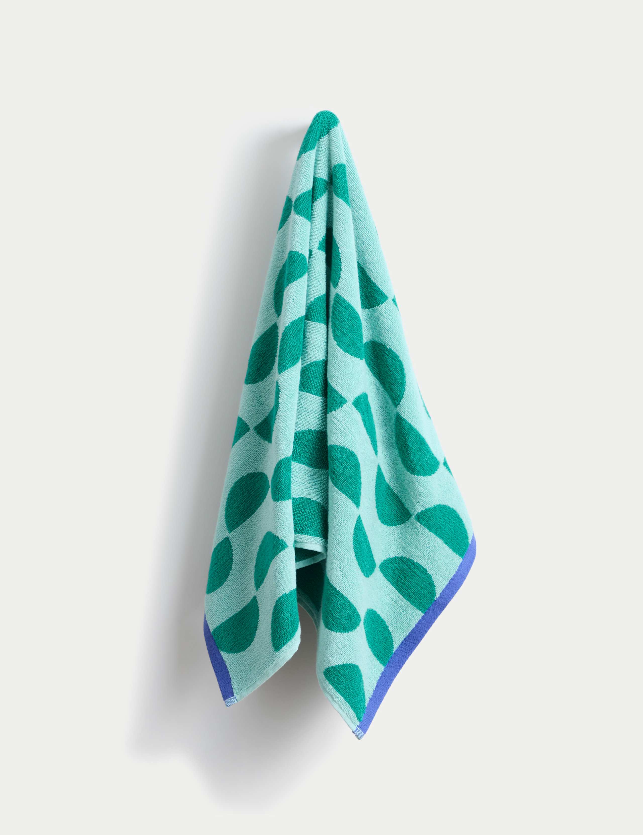 Pure Cotton Geometric Semi Circle Towel 4 of 5