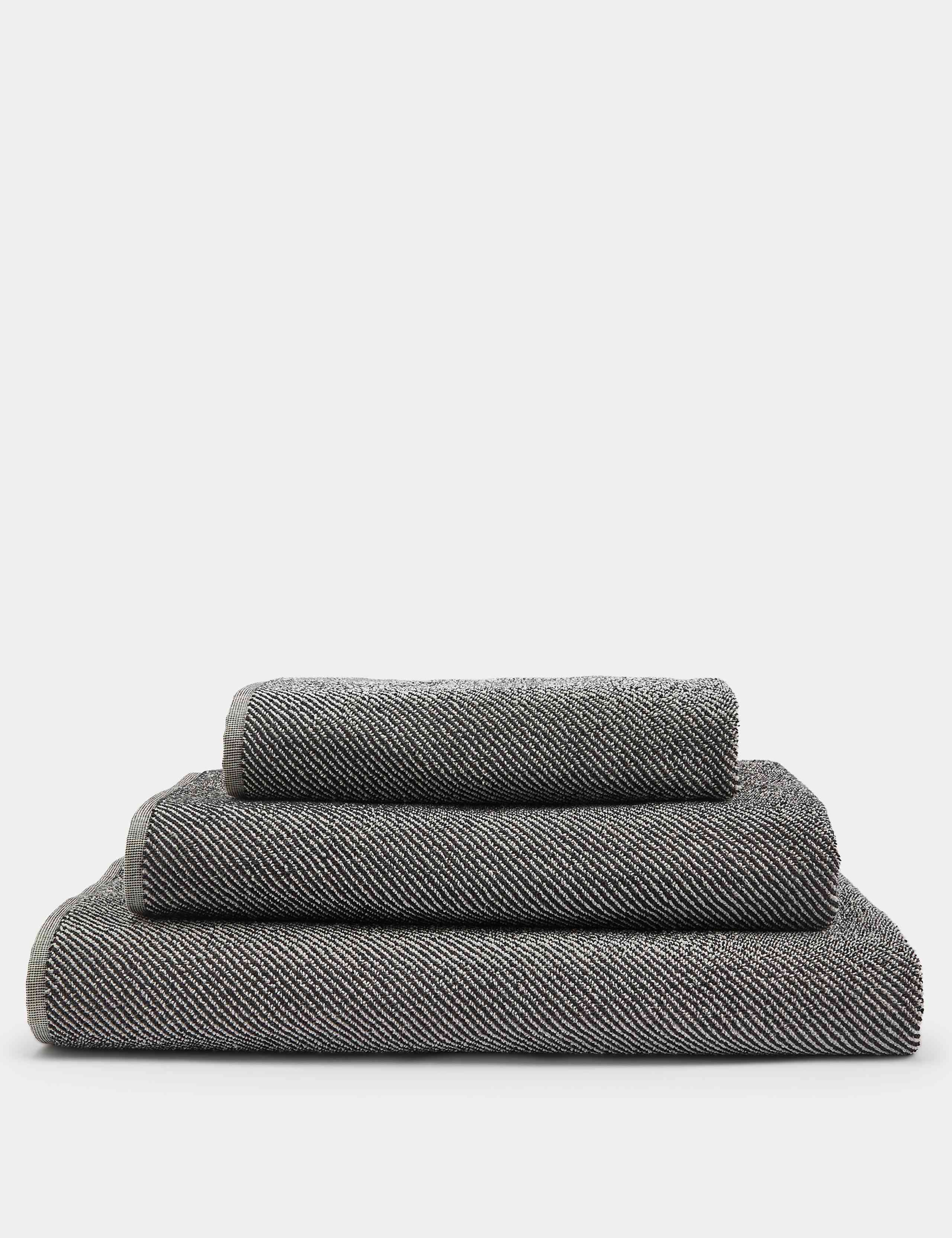 Pure Cotton Narrow Striped Towel 3 of 6