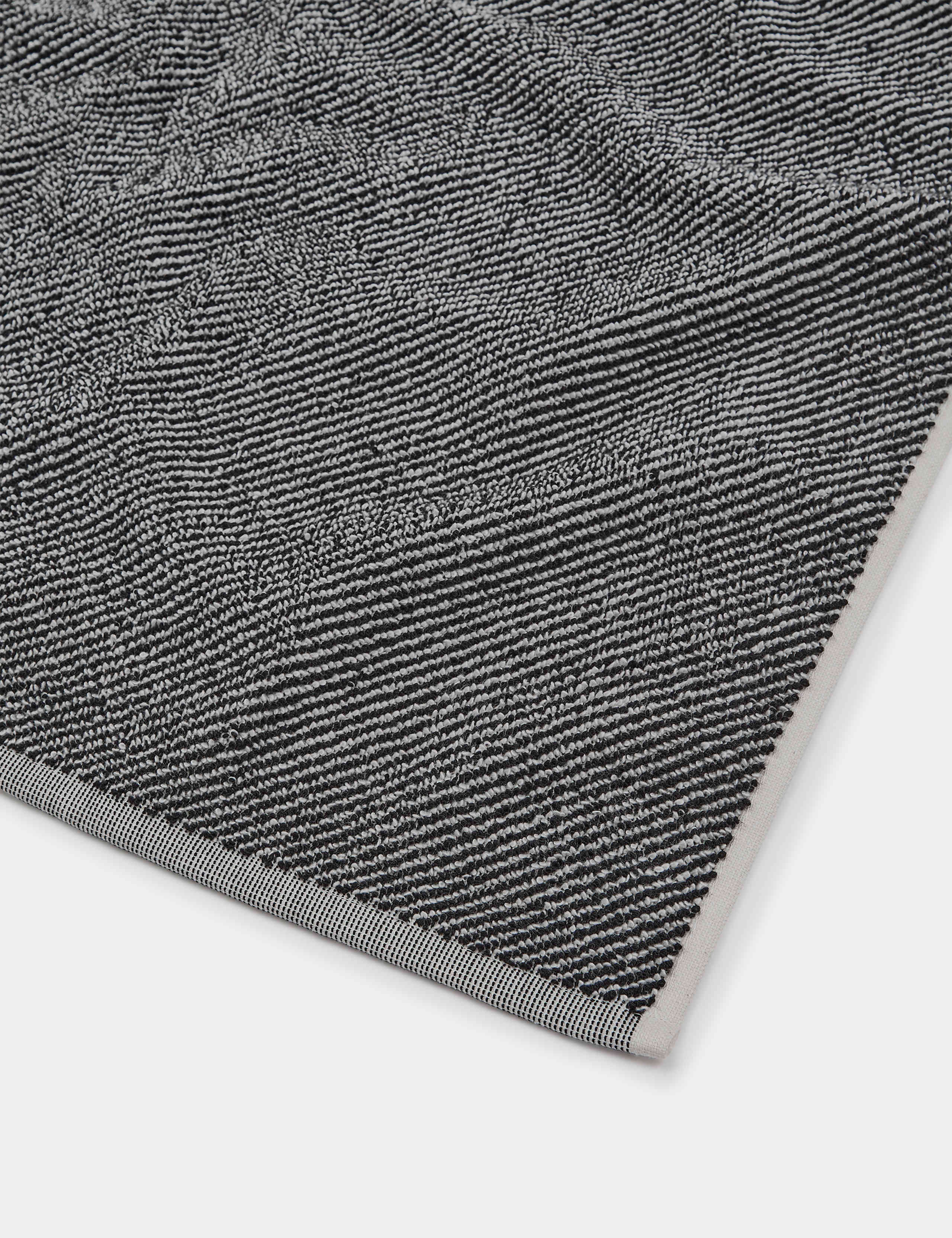 Pure Cotton Narrow Striped Towel 2 of 6