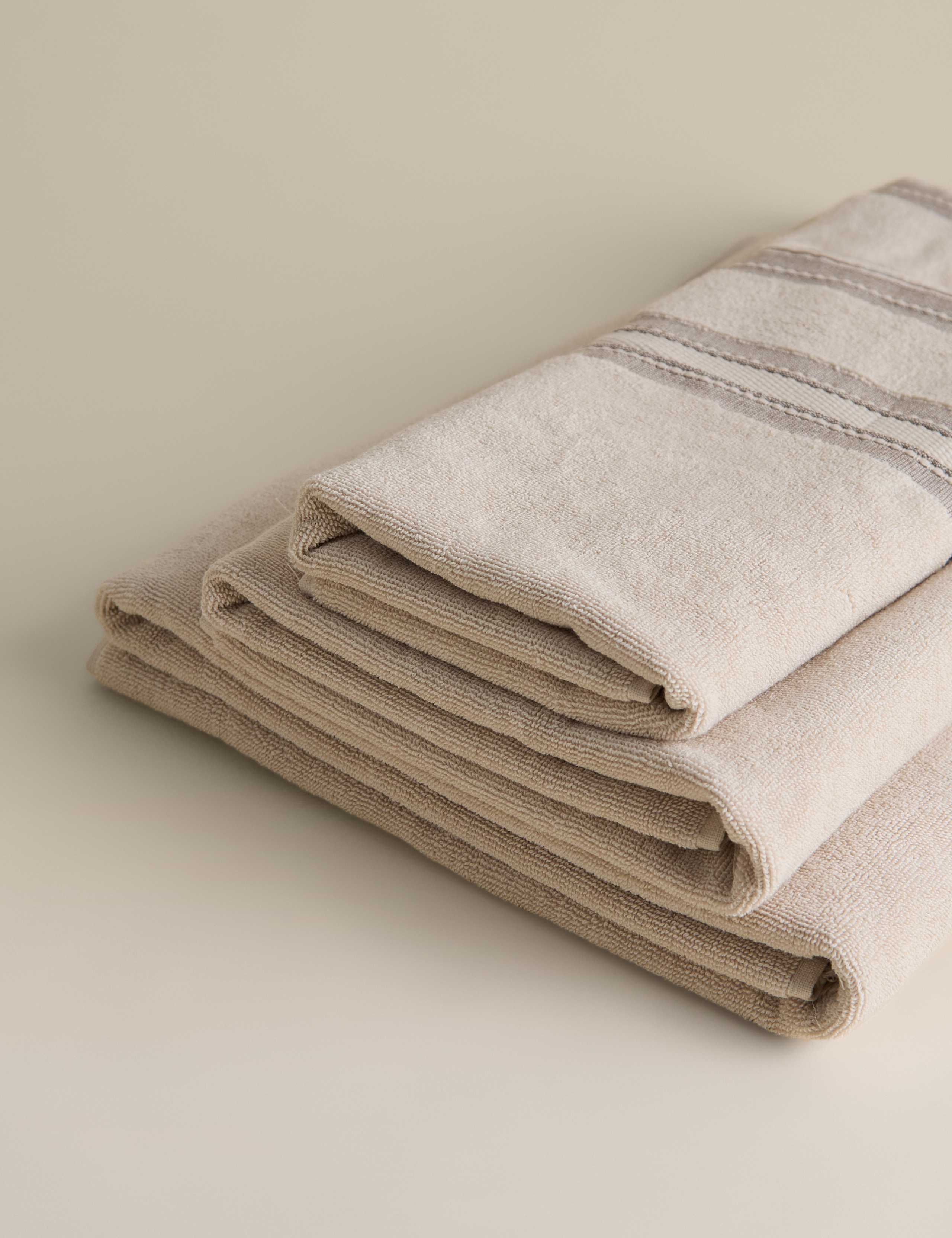 Cotton Rich Fringed Border Towel 2 of 4