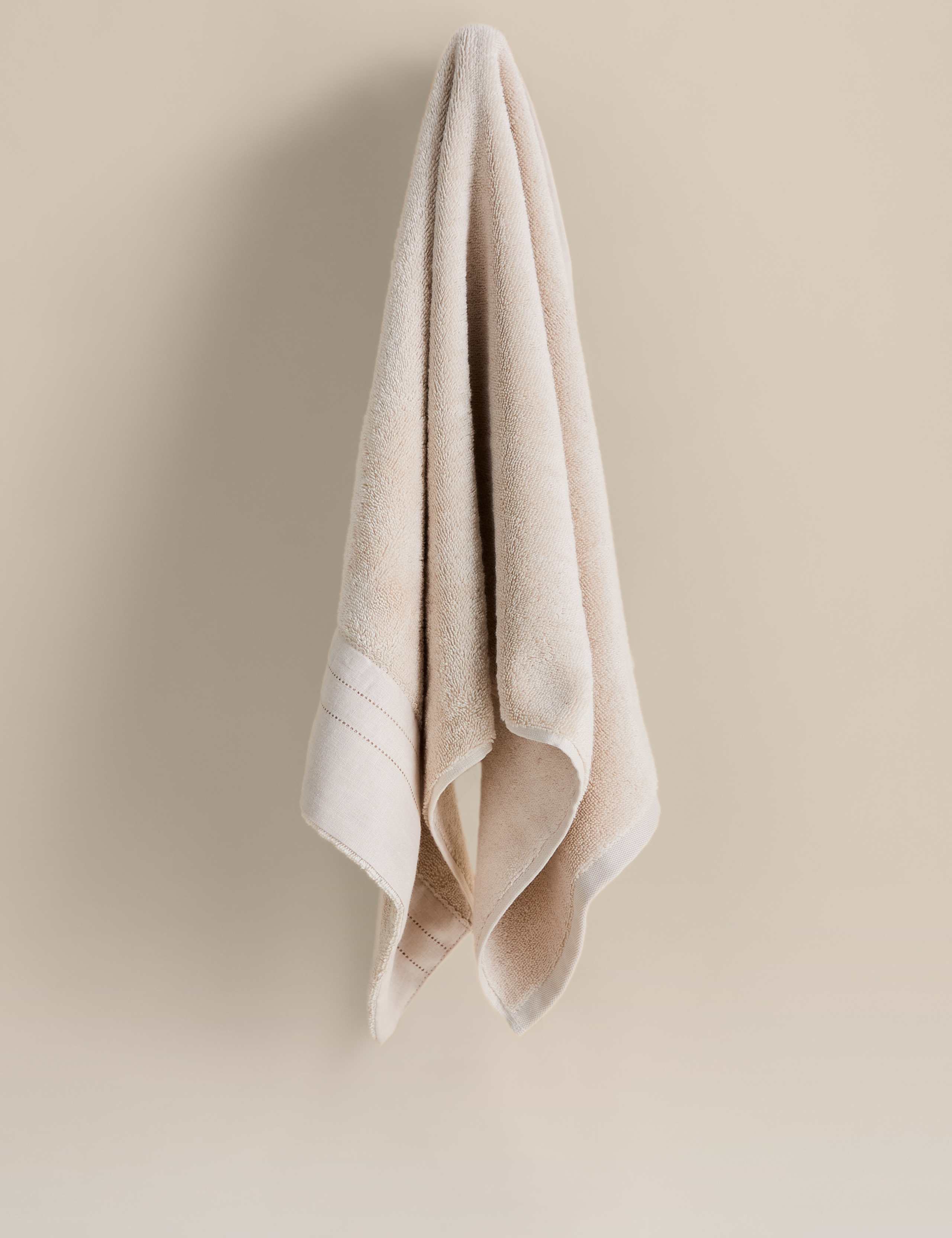 Pure Cotton Towel with Linen Border 3 of 4