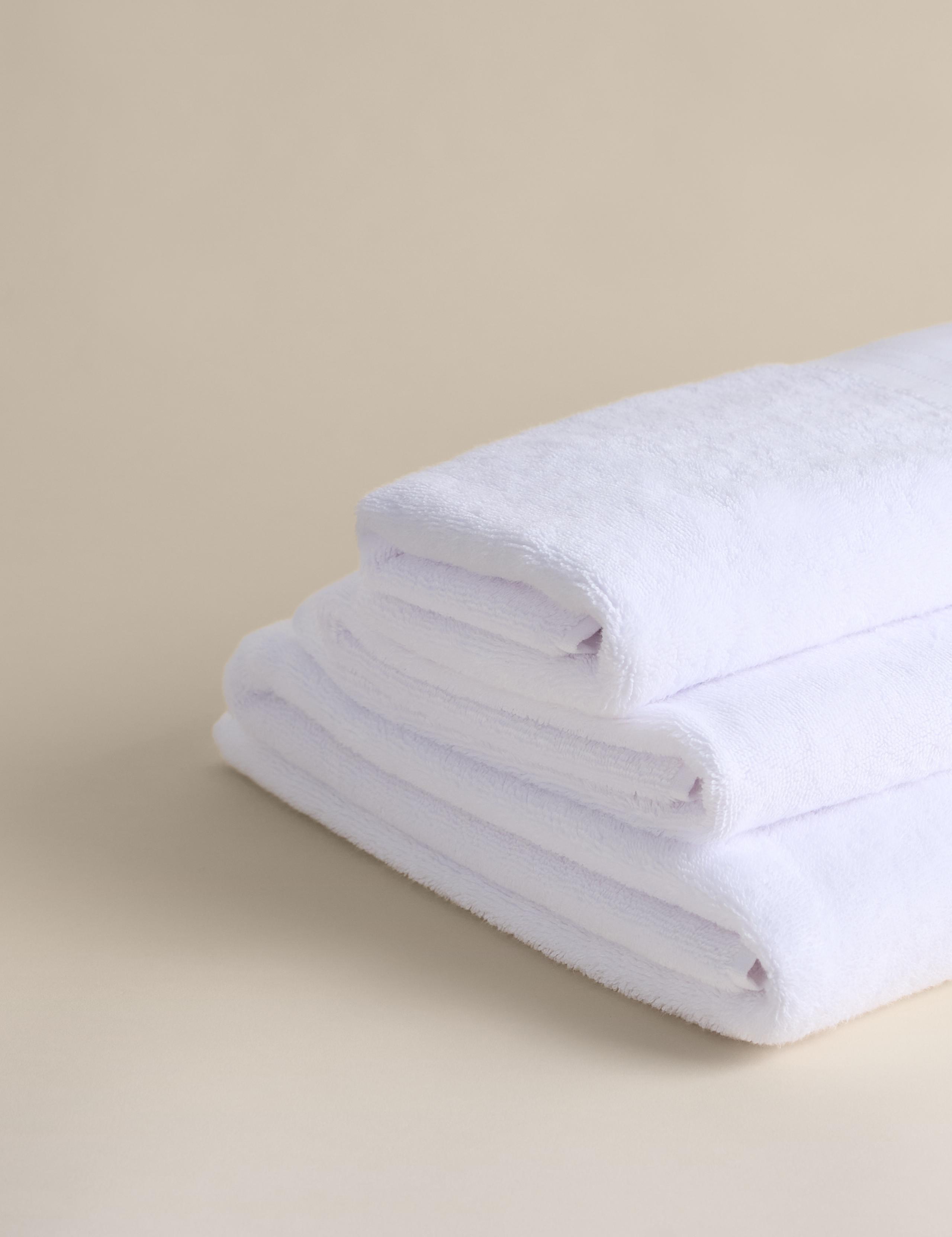 Pure Cotton Towel with Linen Border 2 of 4