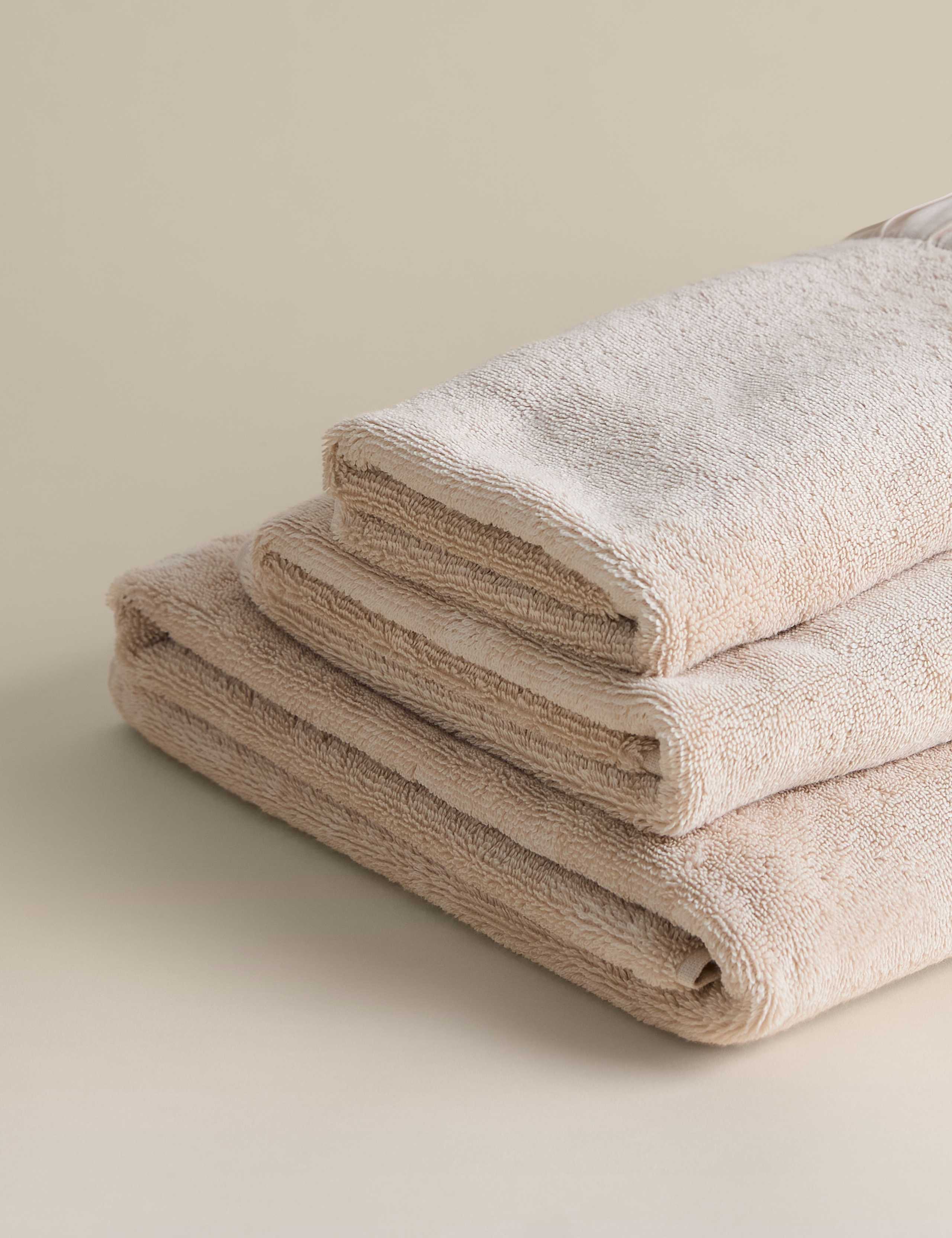 Pure Cotton Ruffle Towel with Linen Border 2 of 4