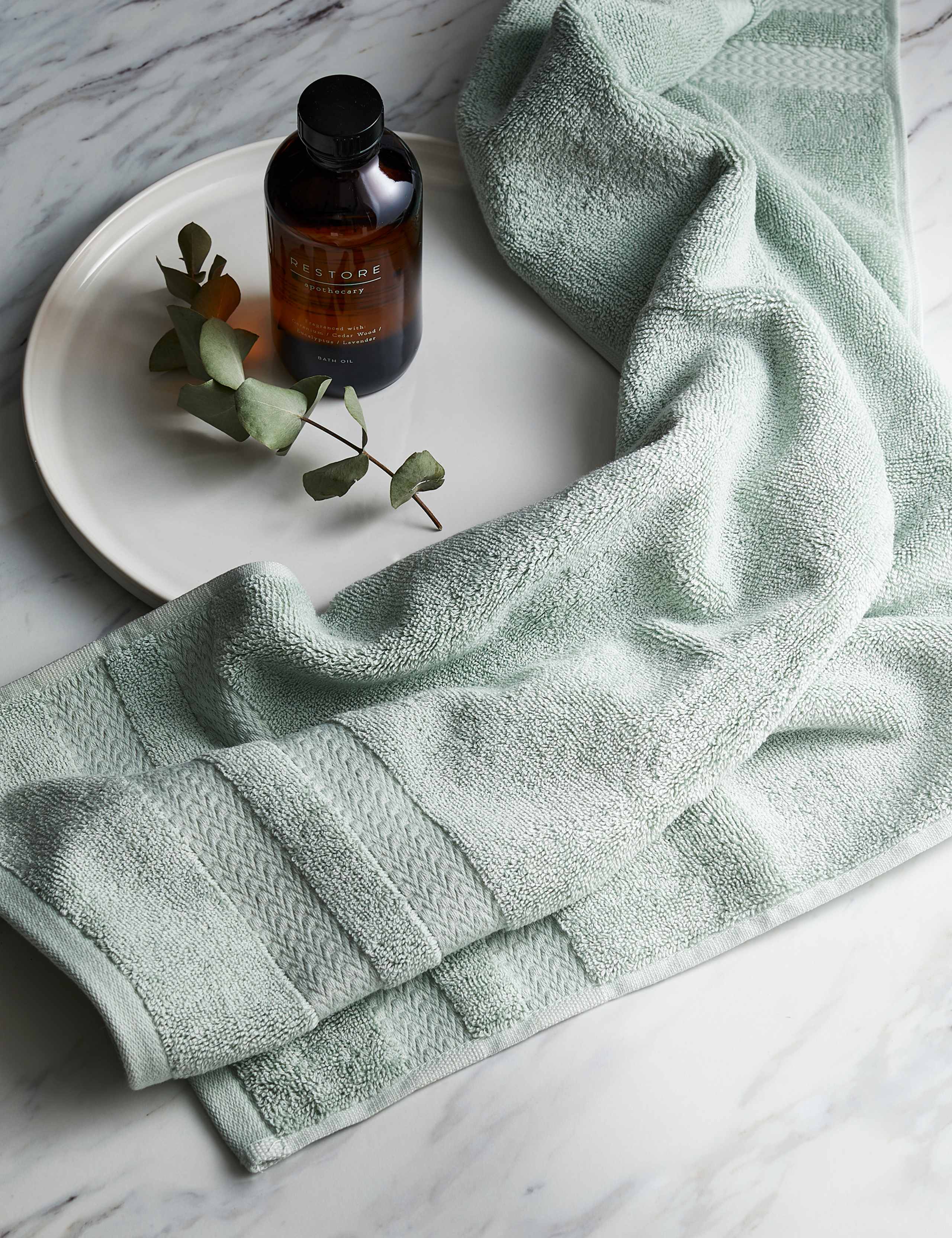 Autograph Hotel Ultimate Retreat Towel 3 of 6